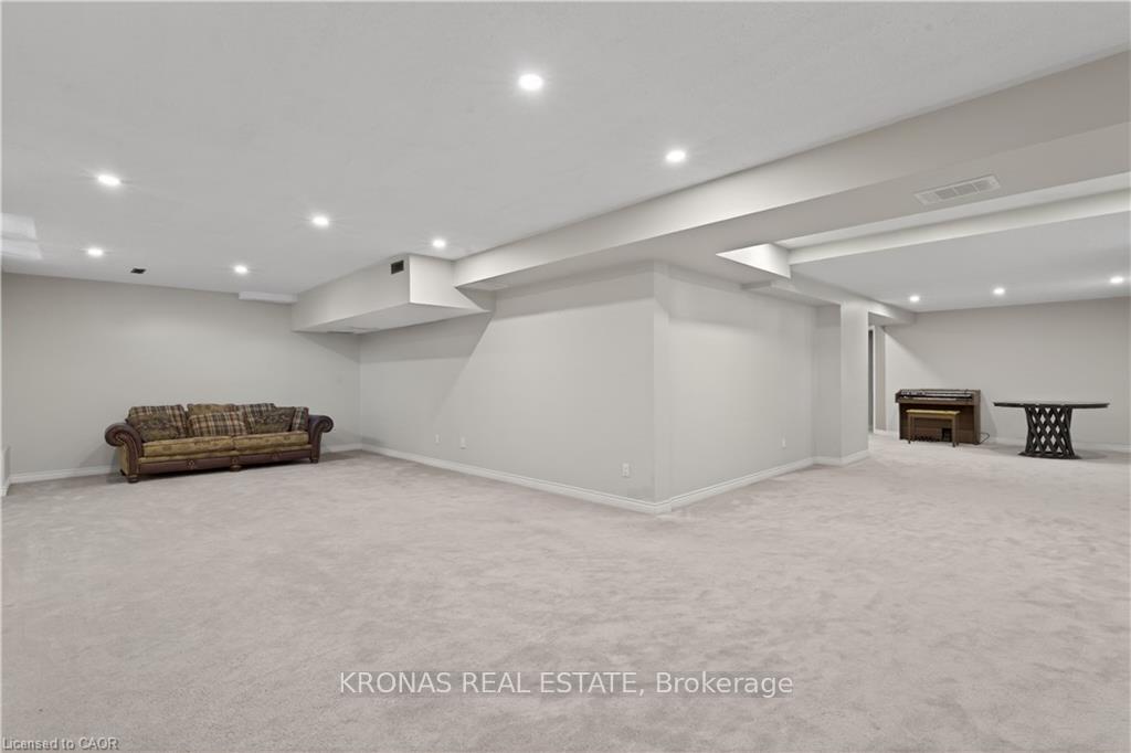 Photo 40 of 85 Waterford Crescent, Hamilton, Lakeshore — HOMEH