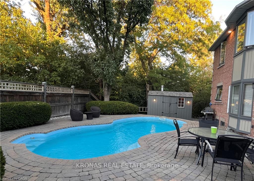 Photo 42 of 85 Waterford Crescent, Hamilton, Lakeshore — HOMEH