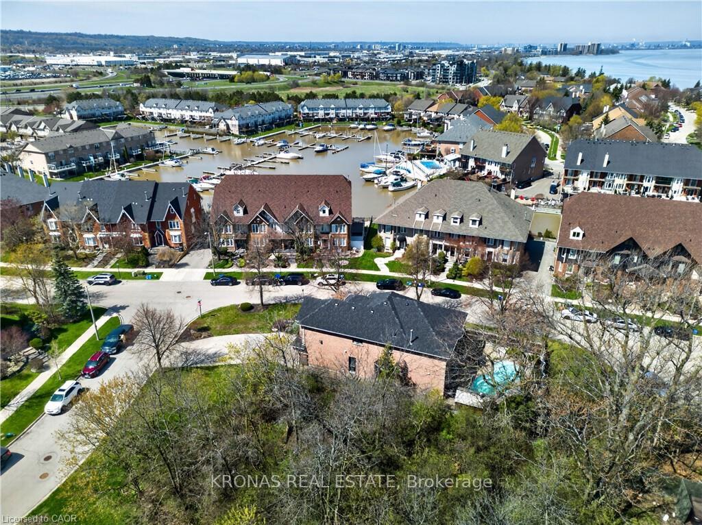 Photo 46 of 85 Waterford Crescent, Hamilton, Lakeshore — HOMEH
