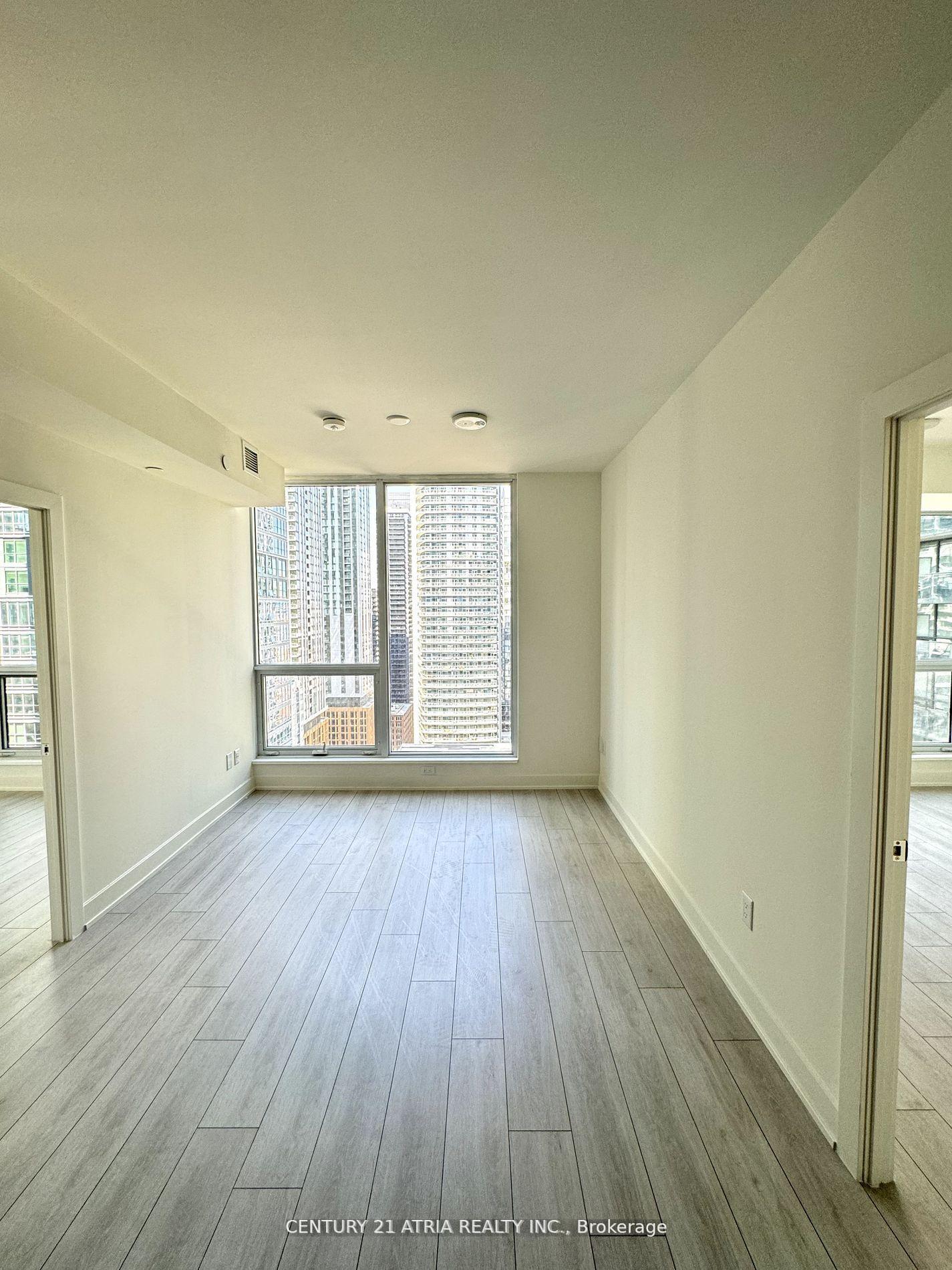 Photo 4 of Unit 2305, 15 Mercer Street, Toronto, Waterfront Communities — HOMEH
