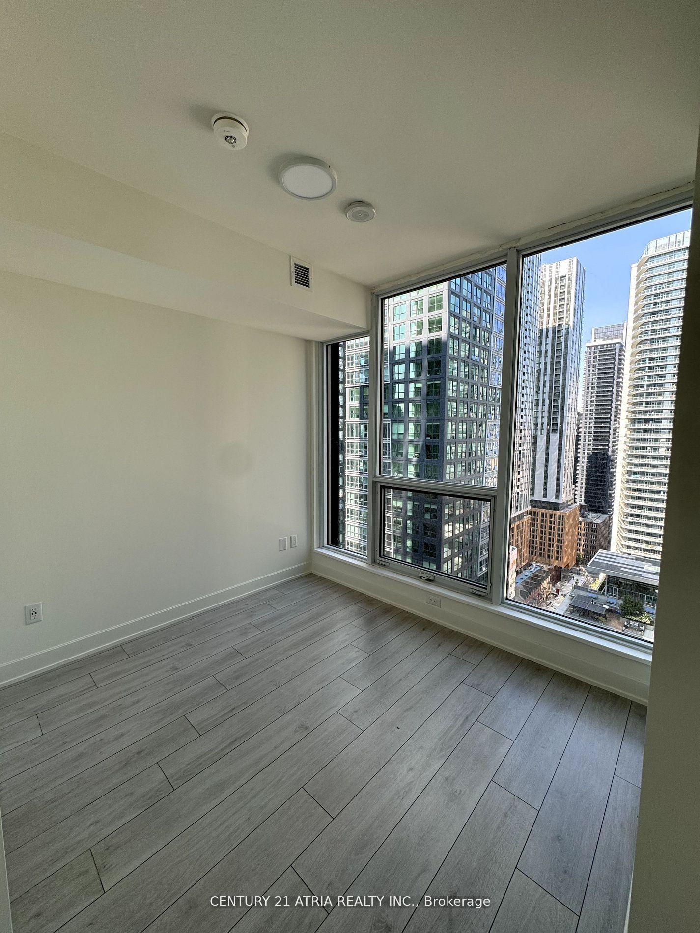 Photo 5 of Unit 2305, 15 Mercer Street, Toronto, Waterfront Communities — HOMEH