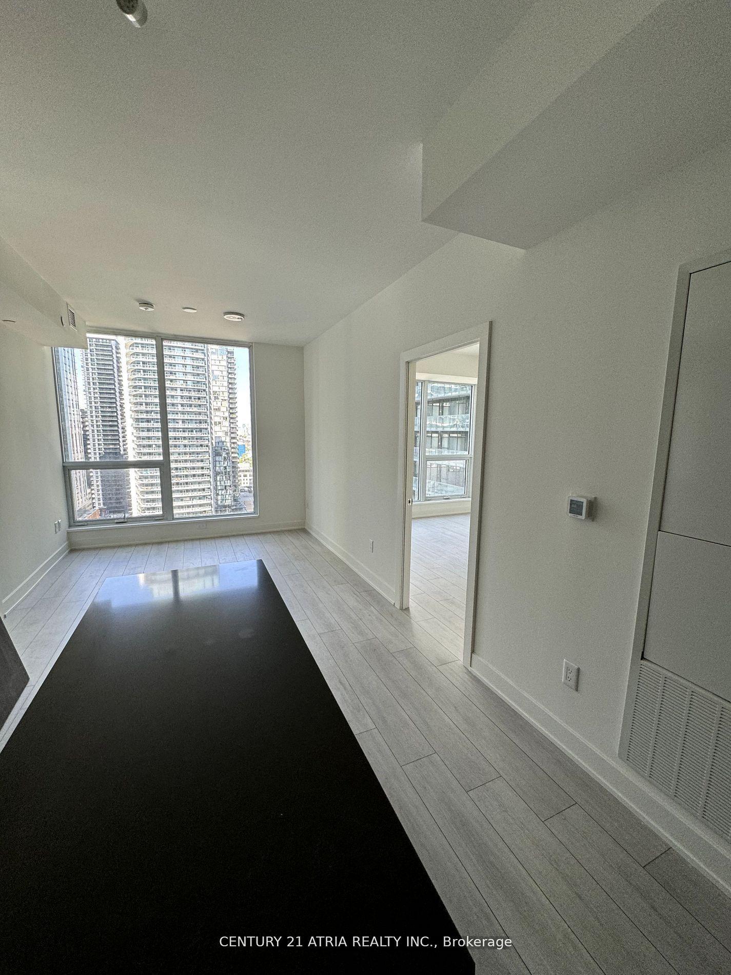 Photo 6 of Unit 2305, 15 Mercer Street, Toronto, Waterfront Communities — HOMEH