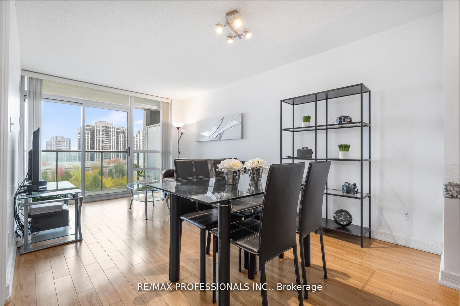 Photo 11 of Unit 706, 18 Harrison Garden Boulevard, North York, Willowdale East — HOMEH