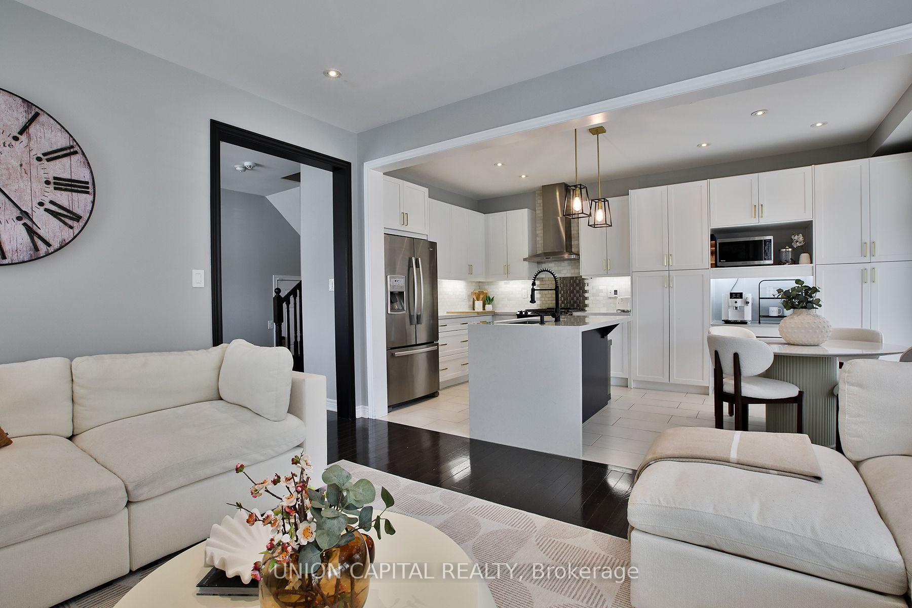 Photo 11 of 50 Christian Ritter Drive, Markham, Berczy — HOMEH