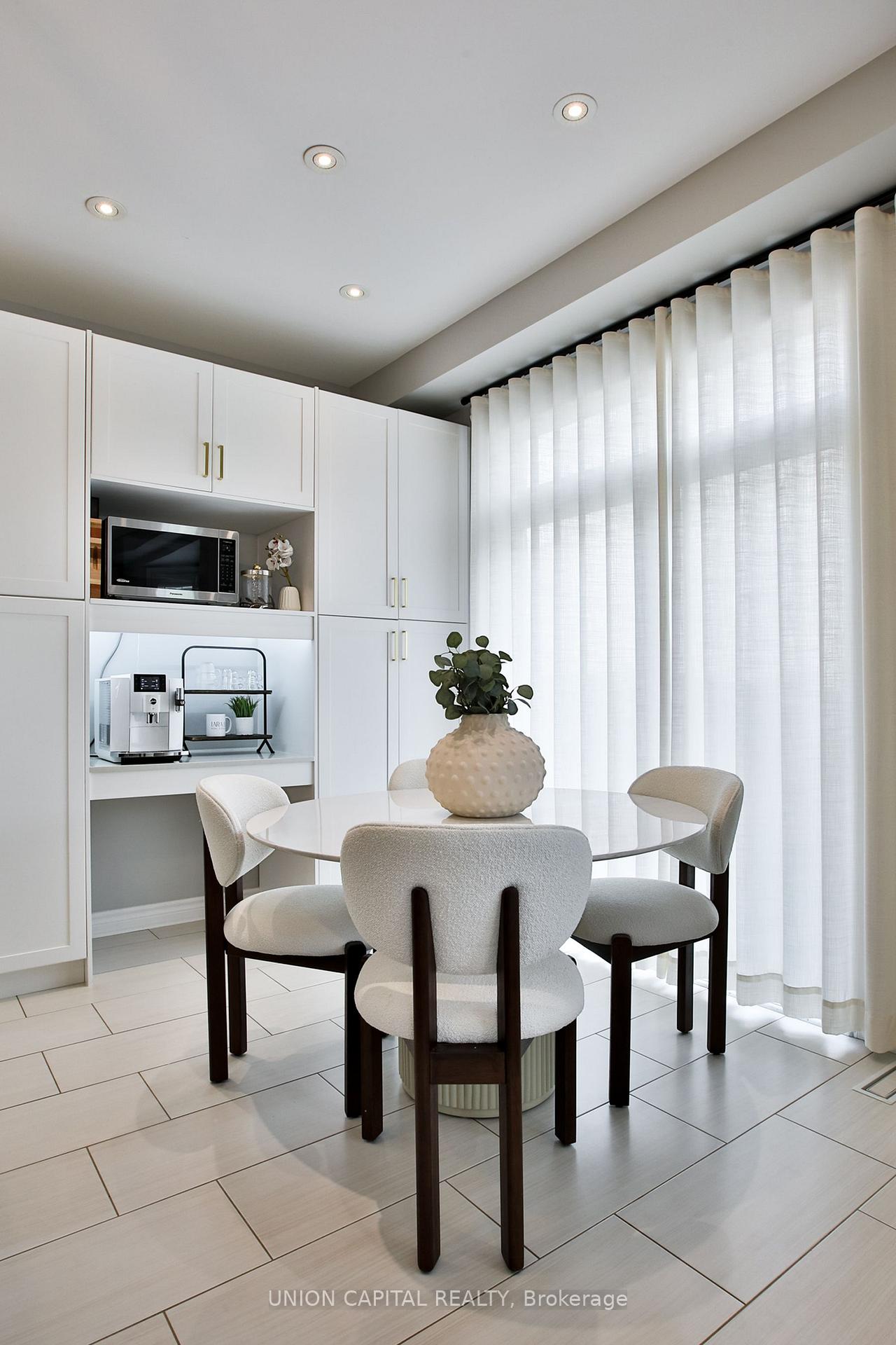 Photo 13 of 50 Christian Ritter Drive, Markham, Berczy — HOMEH