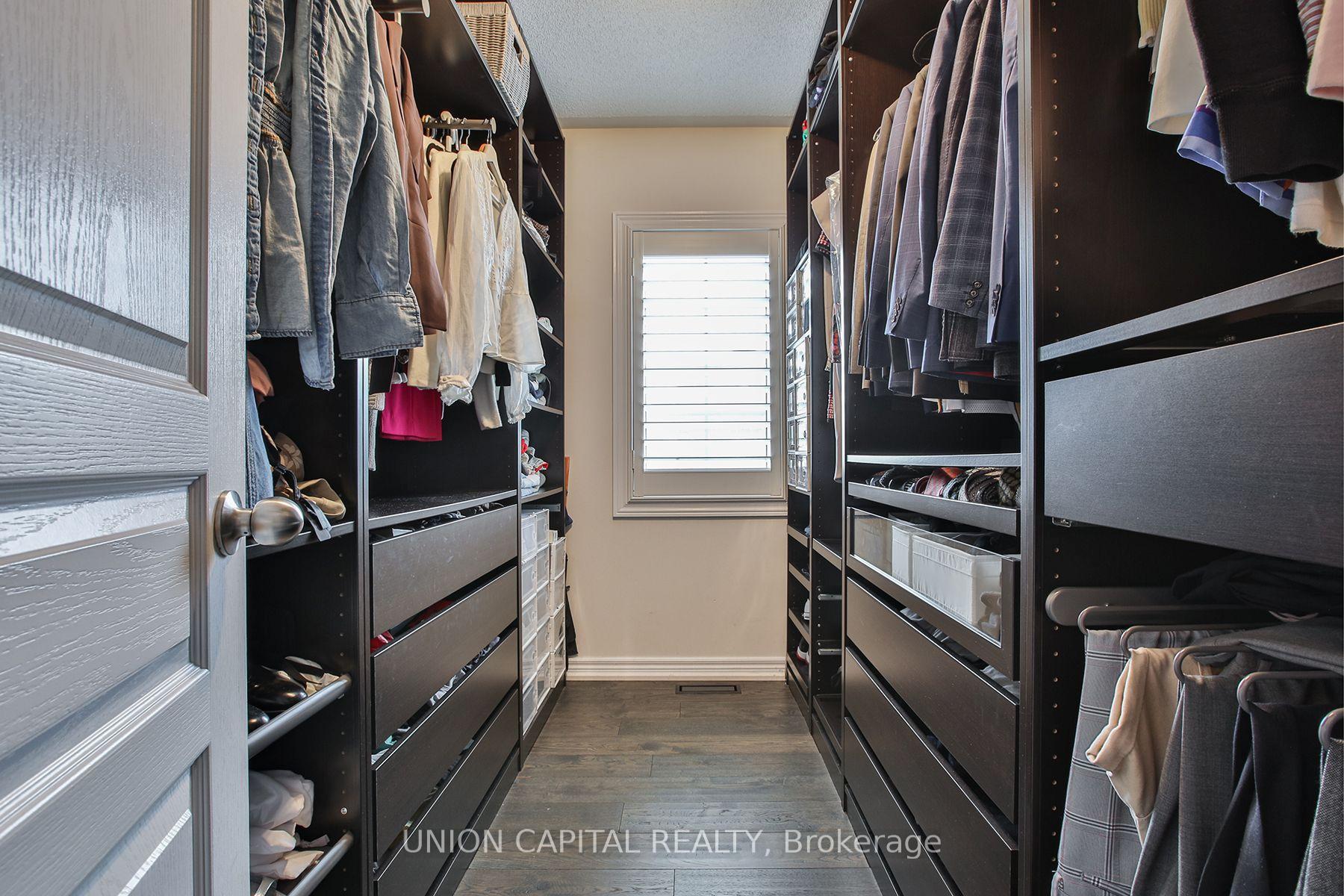 Photo 34 of 50 Christian Ritter Drive, Markham, Berczy — HOMEH