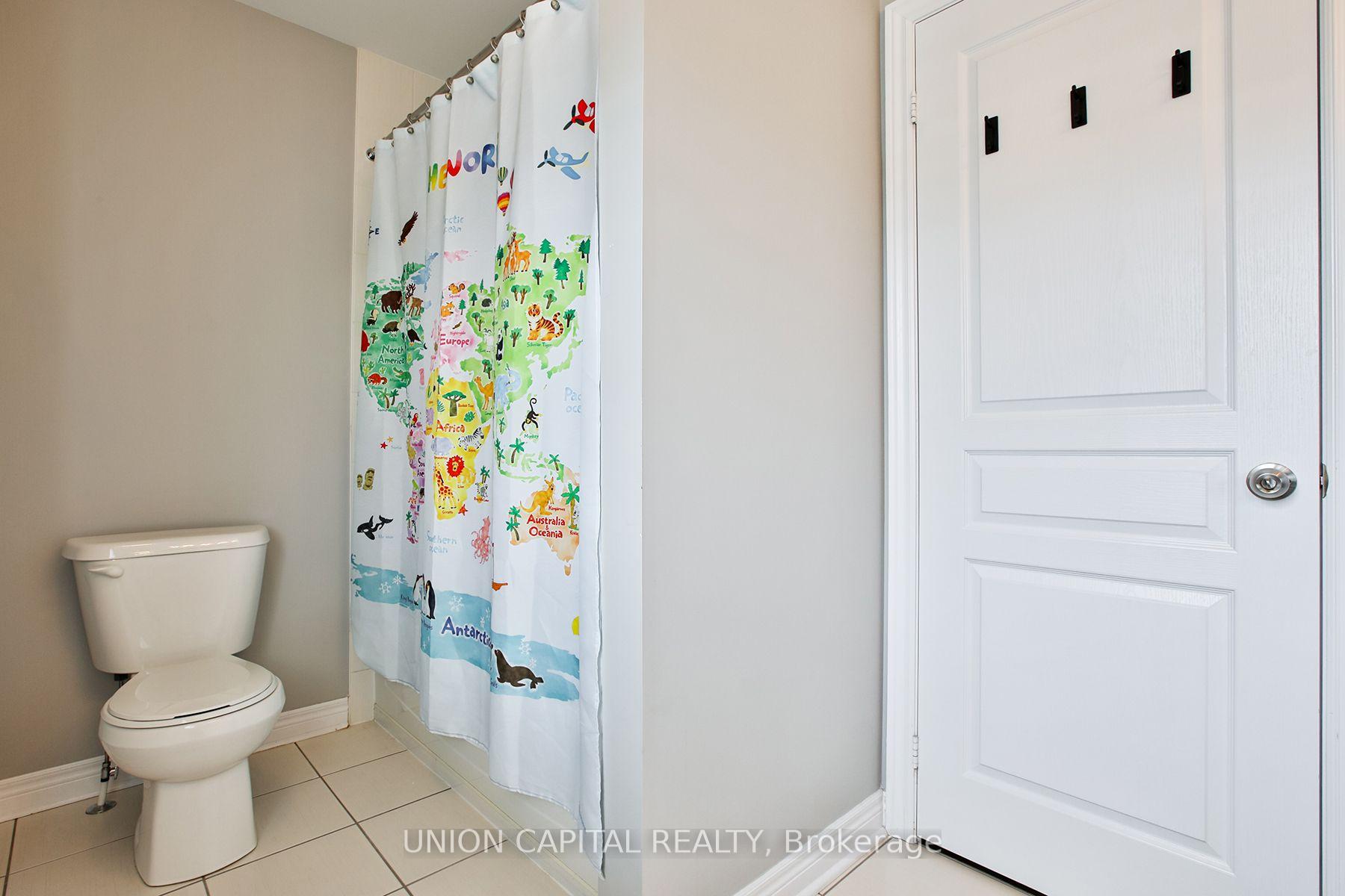 Photo 36 of 50 Christian Ritter Drive, Markham, Berczy — HOMEH