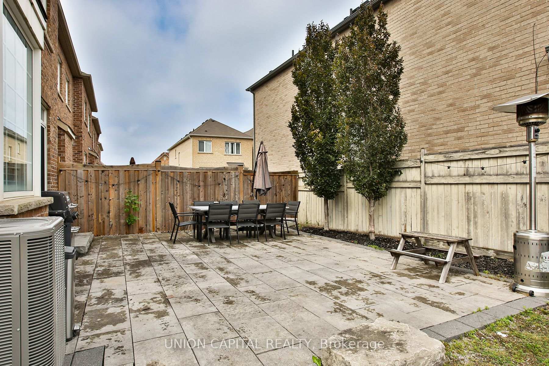 Photo 45 of 50 Christian Ritter Drive, Markham, Berczy — HOMEH