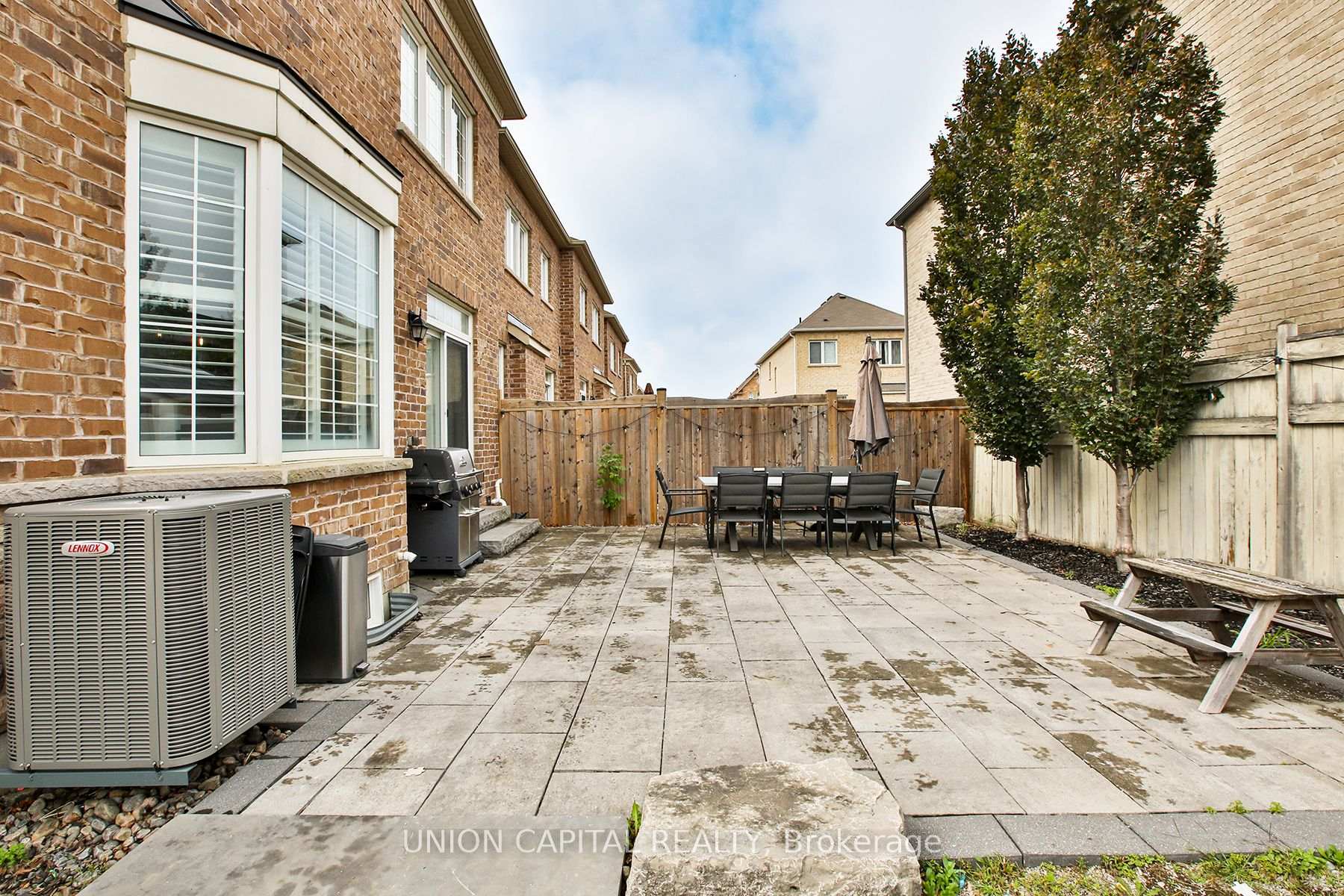 Photo 46 of 50 Christian Ritter Drive, Markham, Berczy — HOMEH