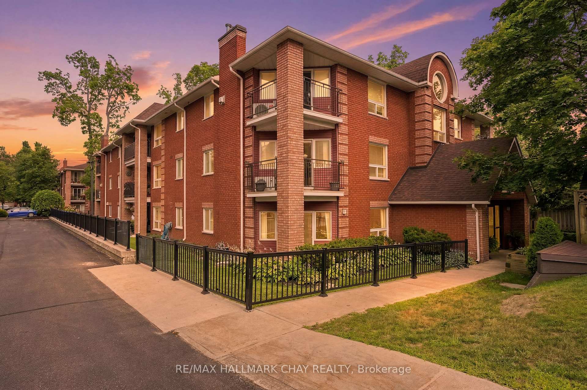 Photo of Unit 201, 131 Clapperton Street