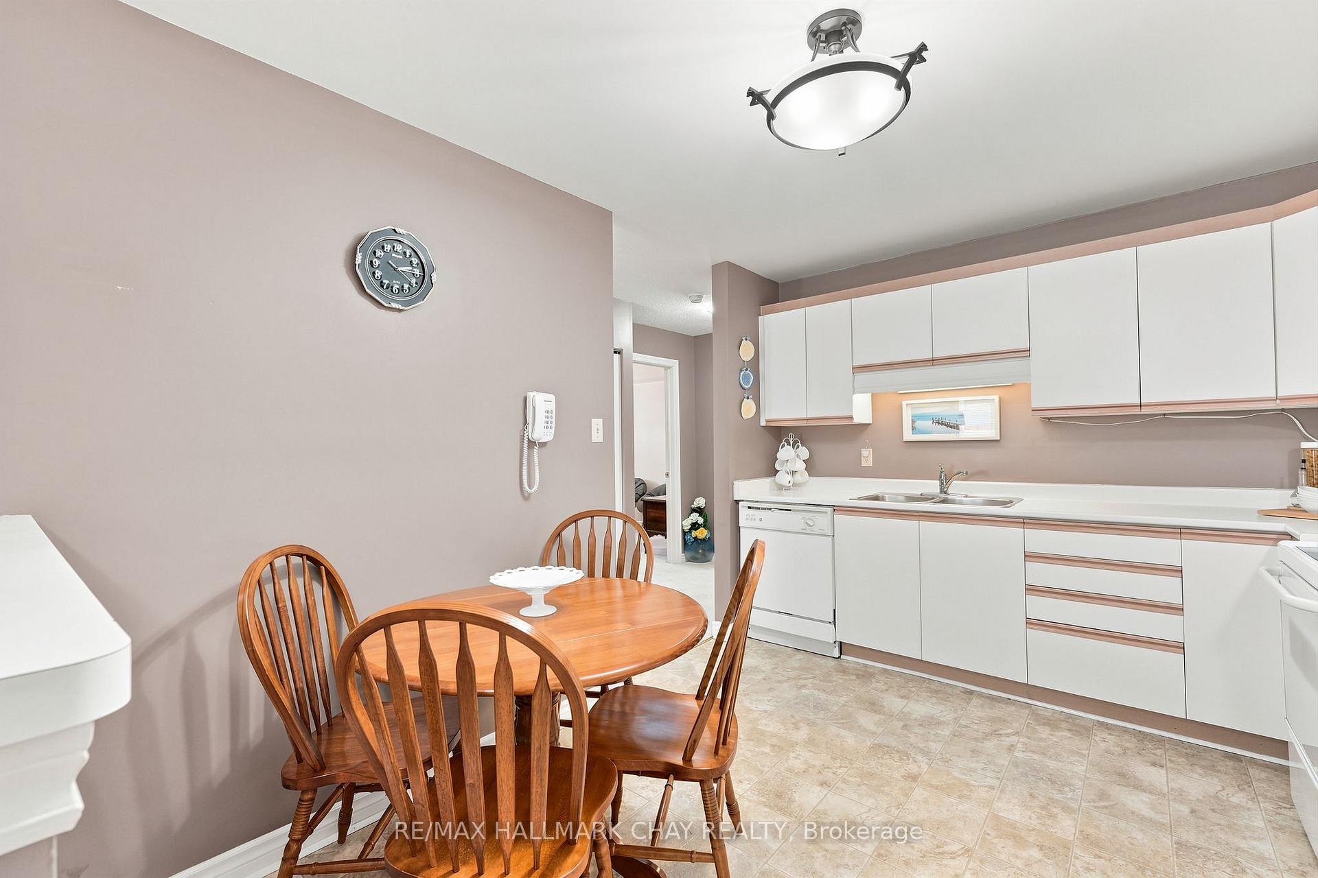 Photo 9 of Unit 201, 131 Clapperton Street, Barrie, Wellington — HOMEH