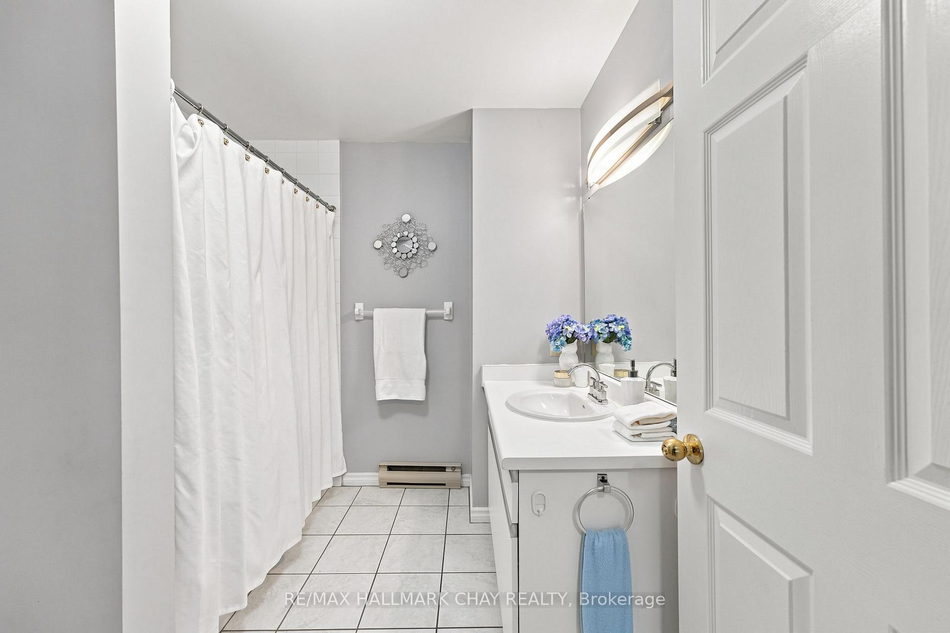 Photo 15 of Unit 201, 131 Clapperton Street, Barrie, Wellington — HOMEH