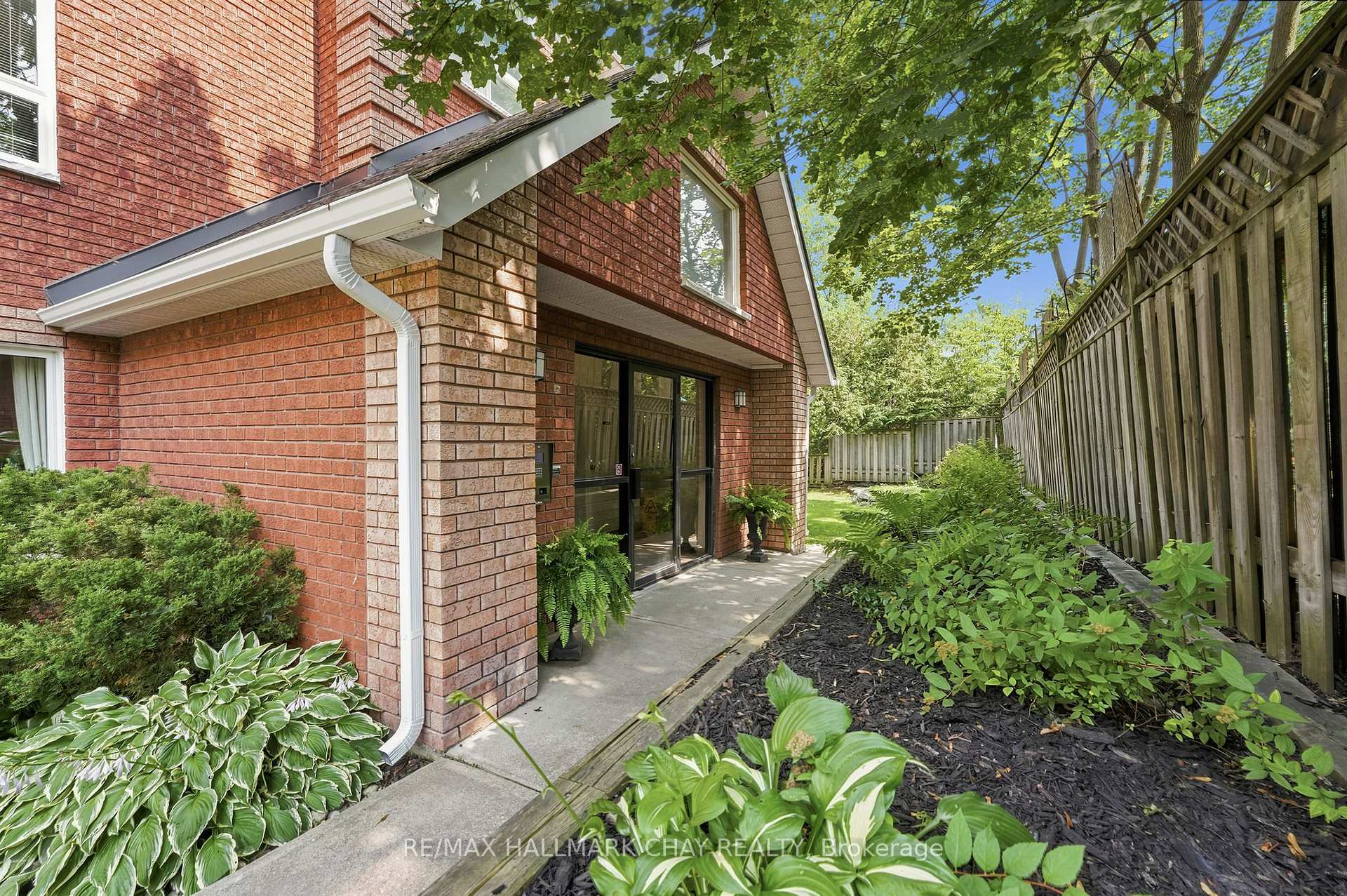 Photo 23 of Unit 201, 131 Clapperton Street, Barrie, Wellington — HOMEH