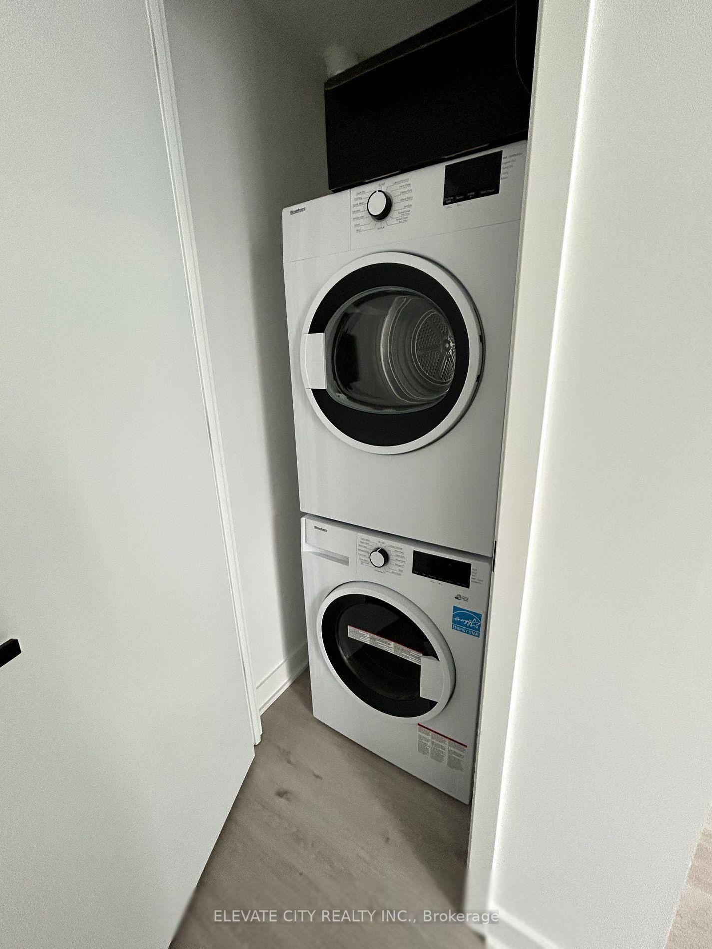 Photo 17 of Unit 1809, 55 Charles Street E, Toronto, Church-Yonge Corridor — HOMEH