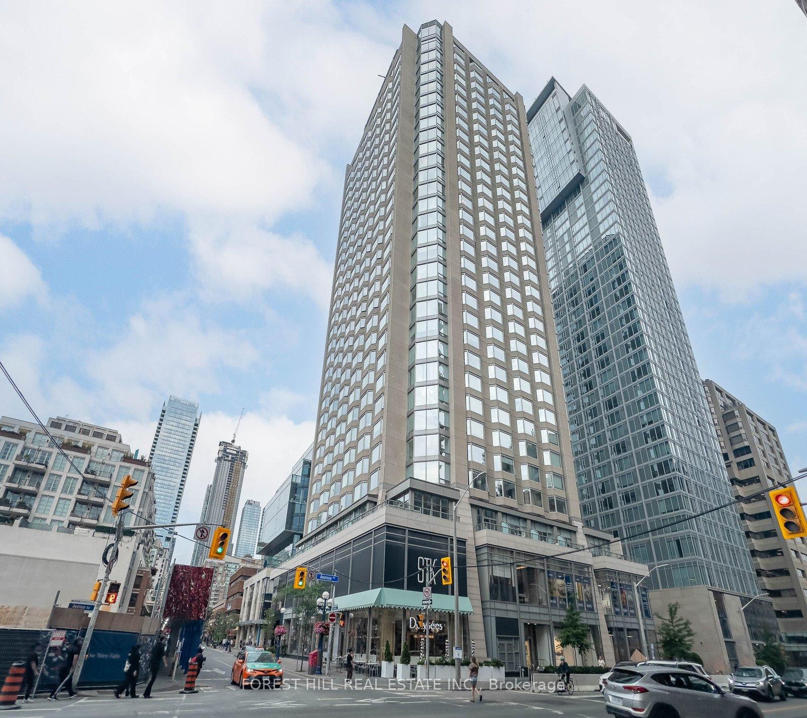 Front of Unit 2917, 155 Yorkville Avenue