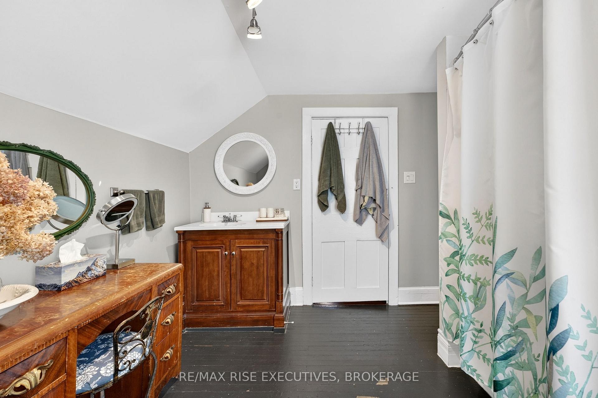 Photo 18 of 336 Queen Street, Loyalist, Bath — HOMEH