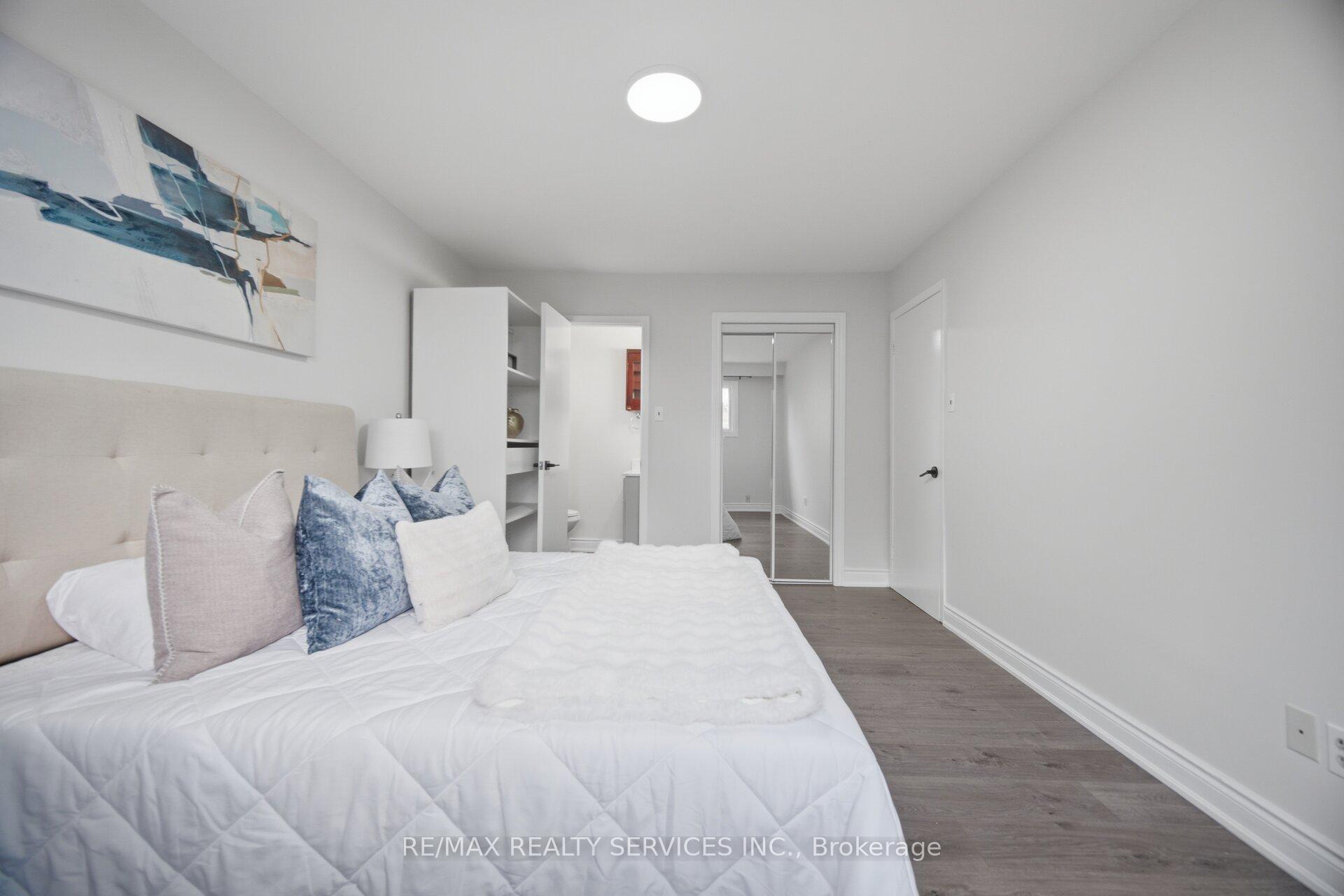 Photo 24 of 7493 Netherwood Road, Mississauga, Malton — HOMEH