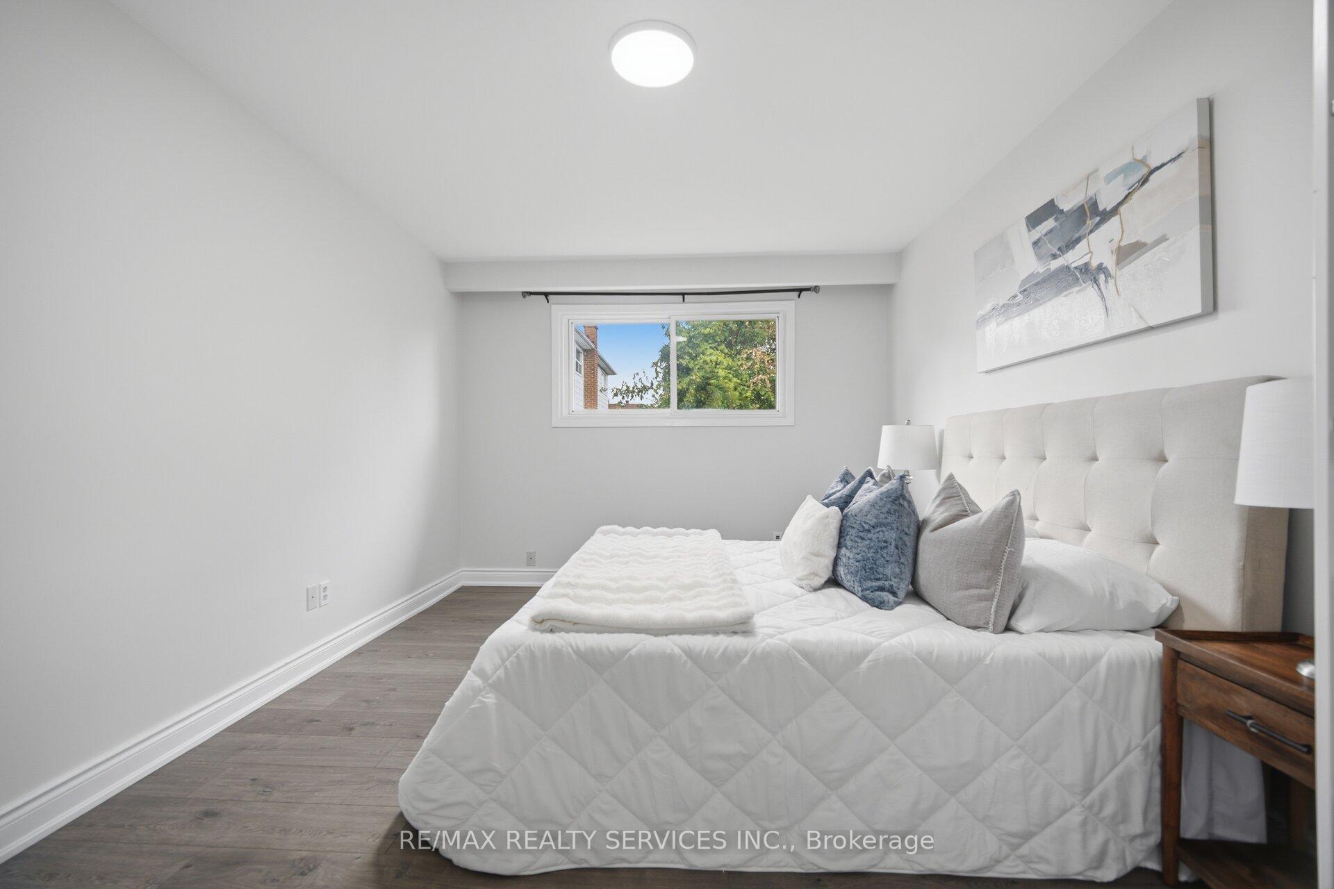 Photo 25 of 7493 Netherwood Road, Mississauga, Malton — HOMEH
