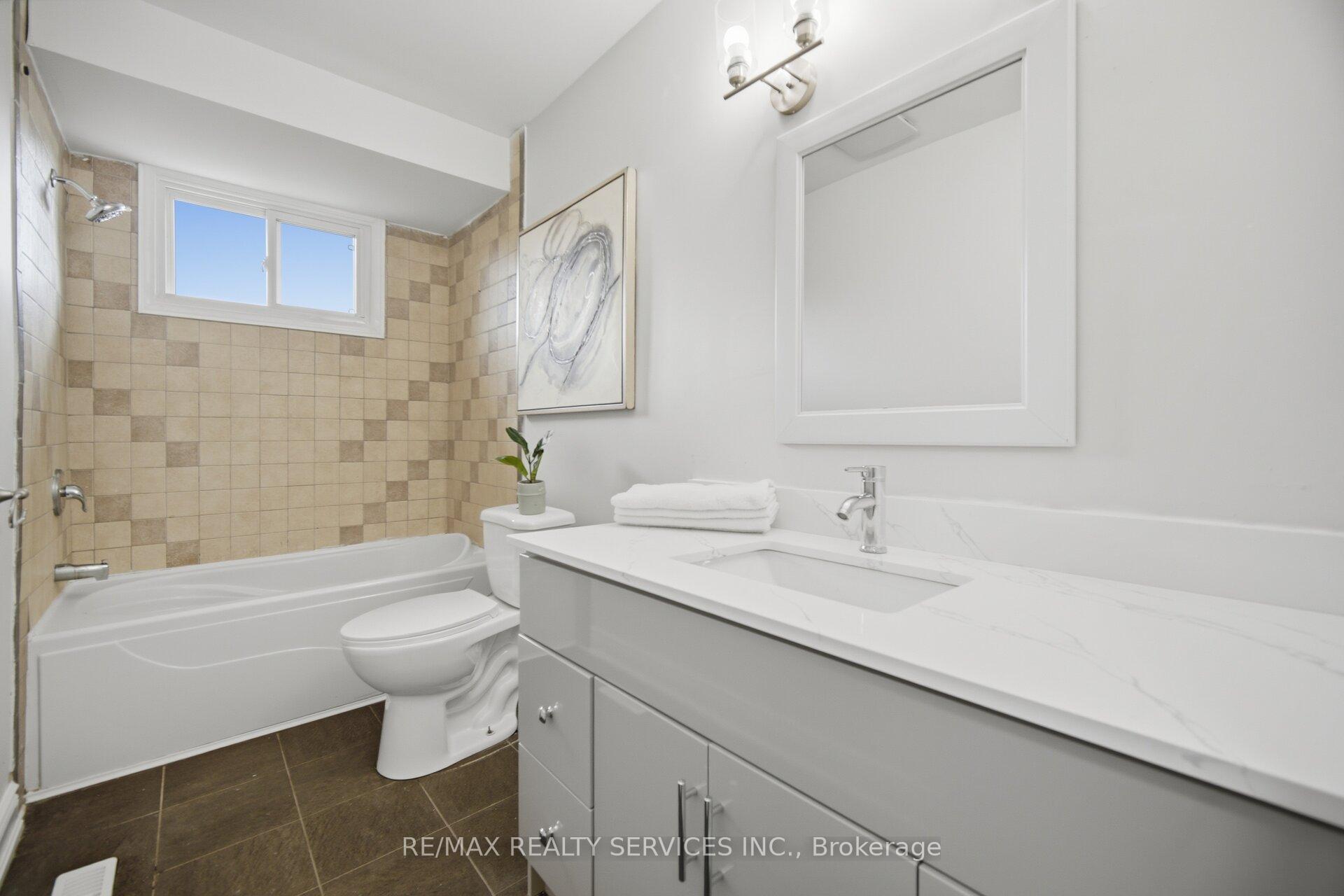 Photo 31 of 7493 Netherwood Road, Mississauga, Malton — HOMEH