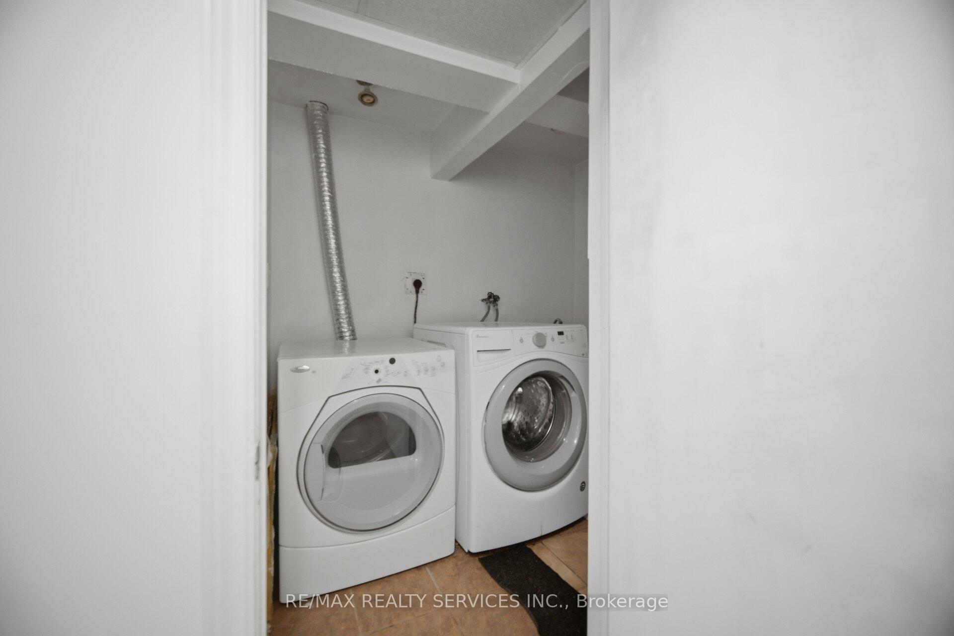 Photo 43 of 7493 Netherwood Road, Mississauga, Malton — HOMEH