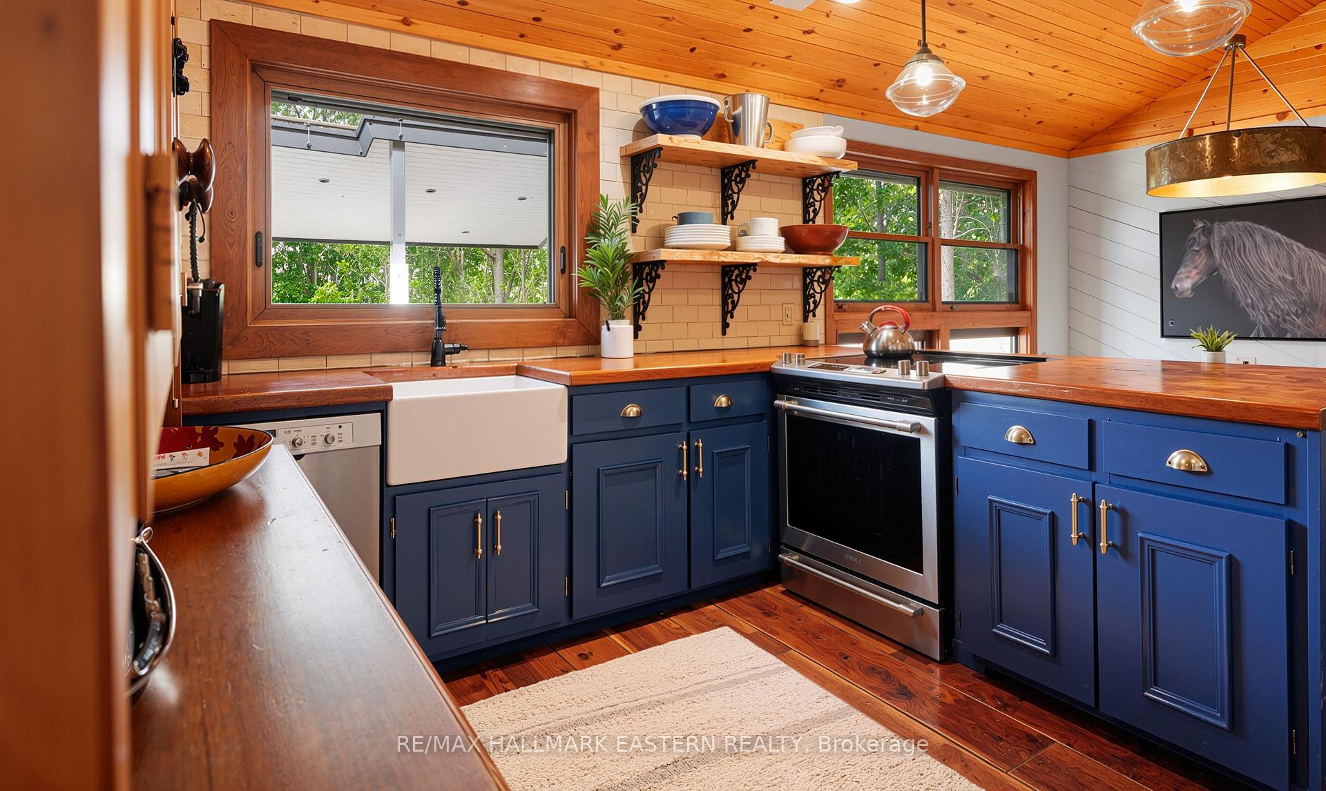 Photo 15 of 2712 Channel View Lane, Selwyn — HOMEH