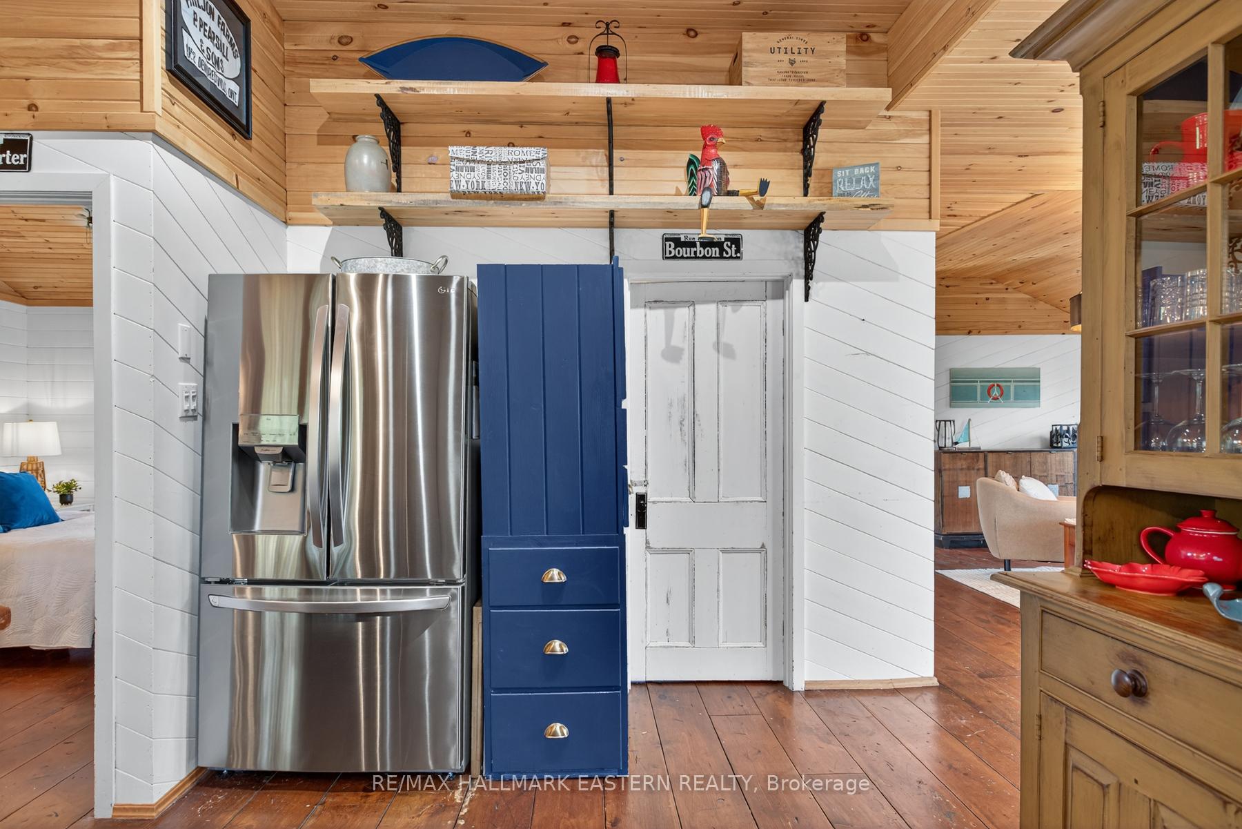 Photo 17 of 2712 Channel View Lane, Selwyn — HOMEH