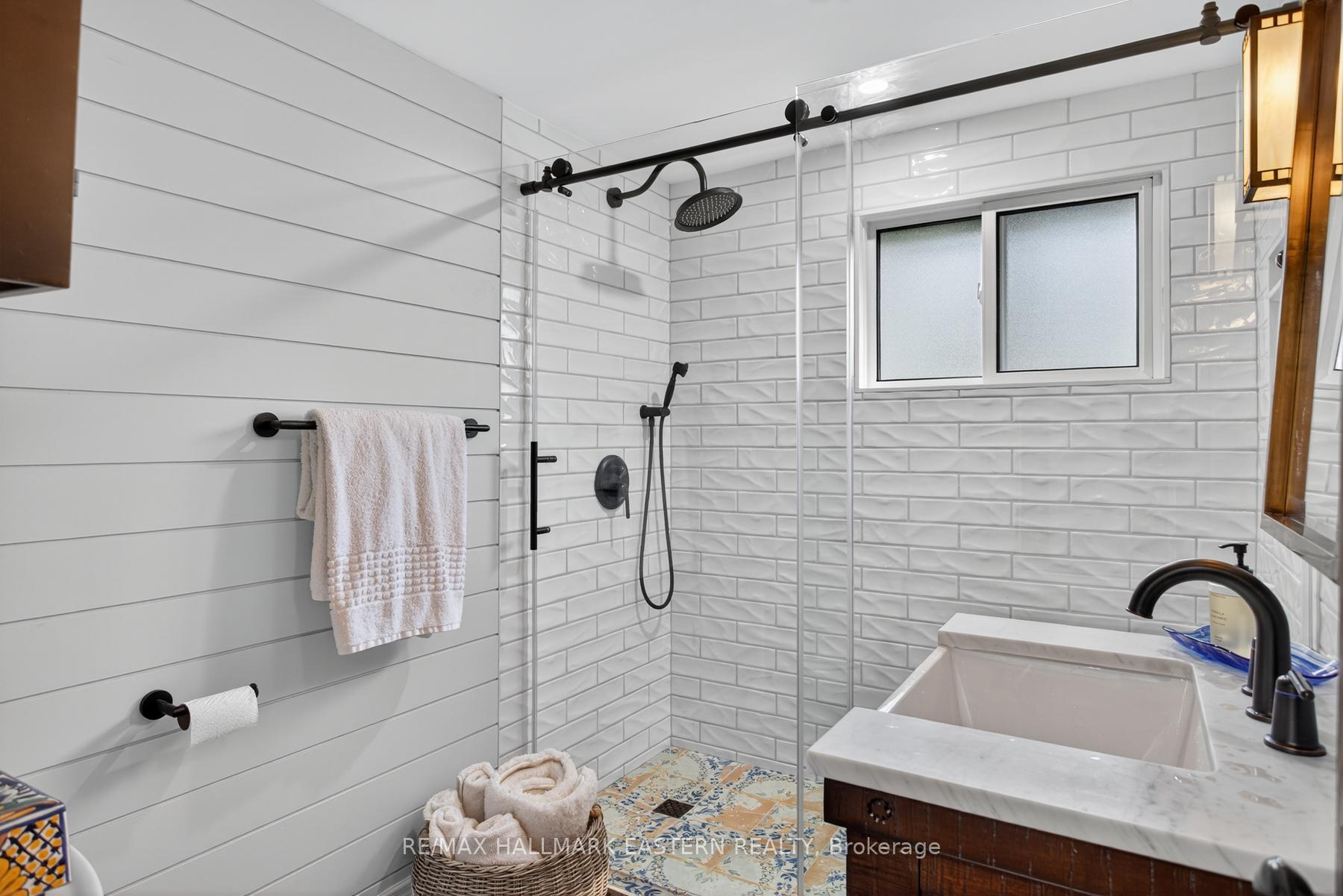 Photo 26 of 2712 Channel View Lane, Selwyn — HOMEH
