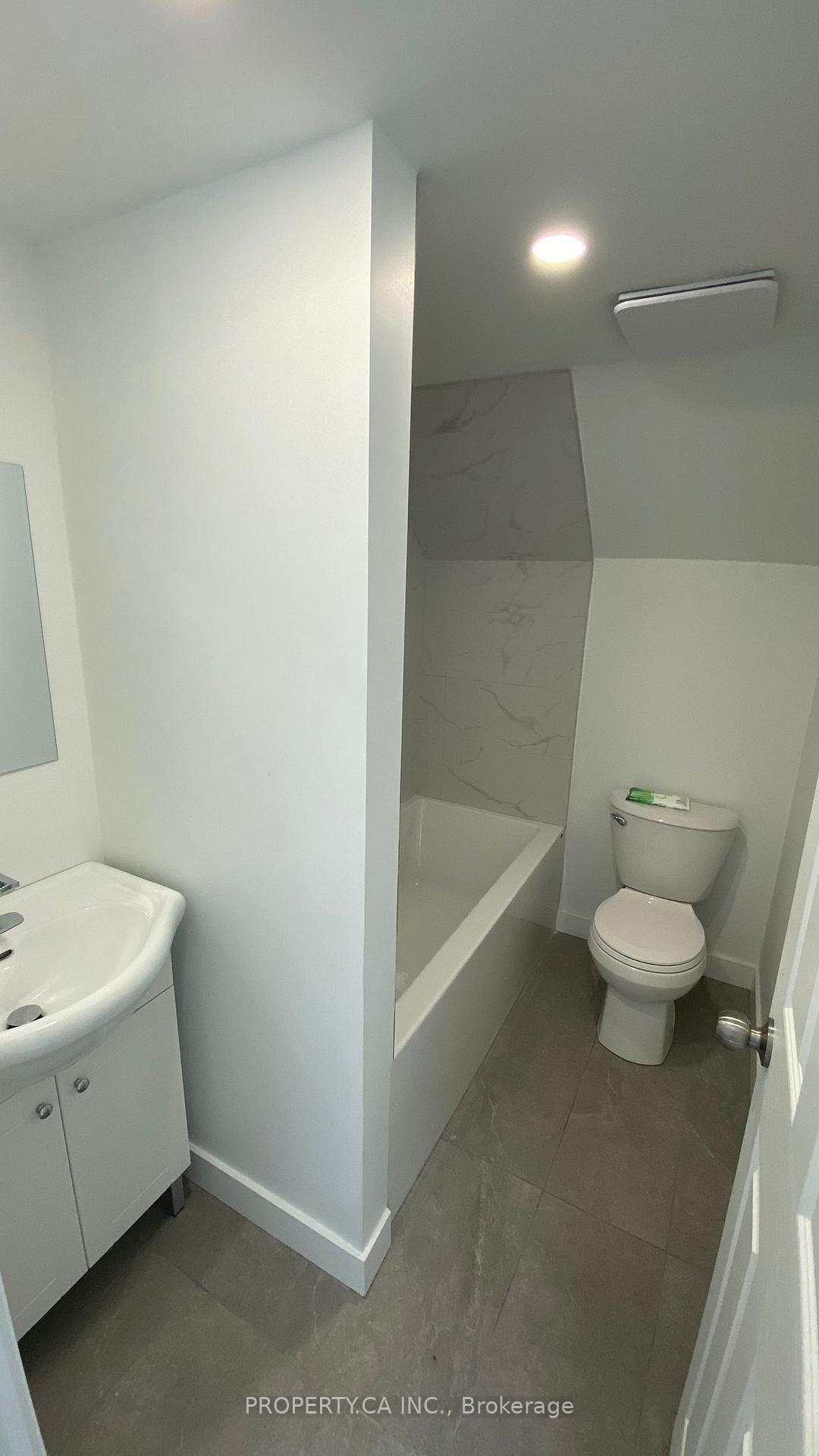 Photo 11 of Unit Unit C, 395 Gladstone Avenue, Ottawa, Ottawa Centre — HOMEH