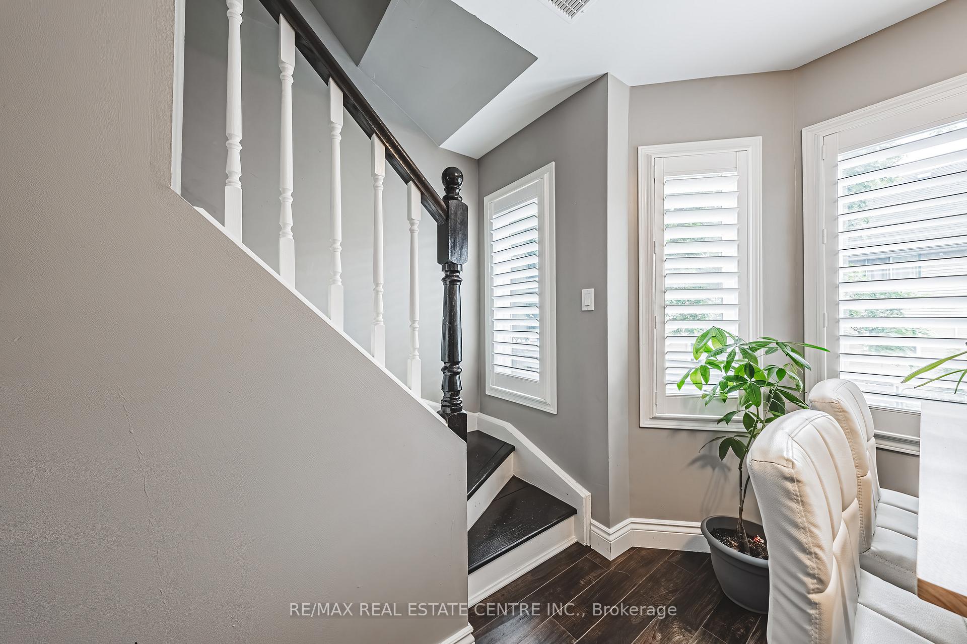 Photo 17 of Unit 3, 266 Limeridge Road E, Hamilton, Bruleville — HOMEH
