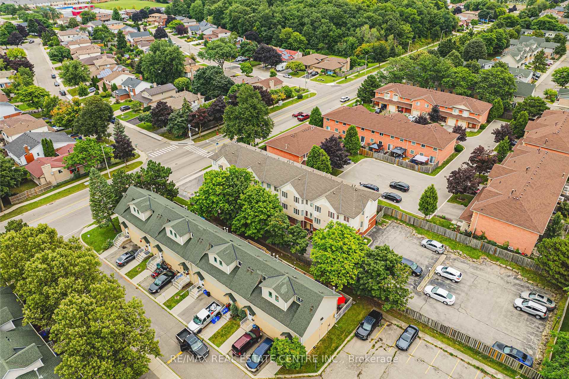 Photo 25 of Unit 3, 266 Limeridge Road E, Hamilton, Bruleville — HOMEH