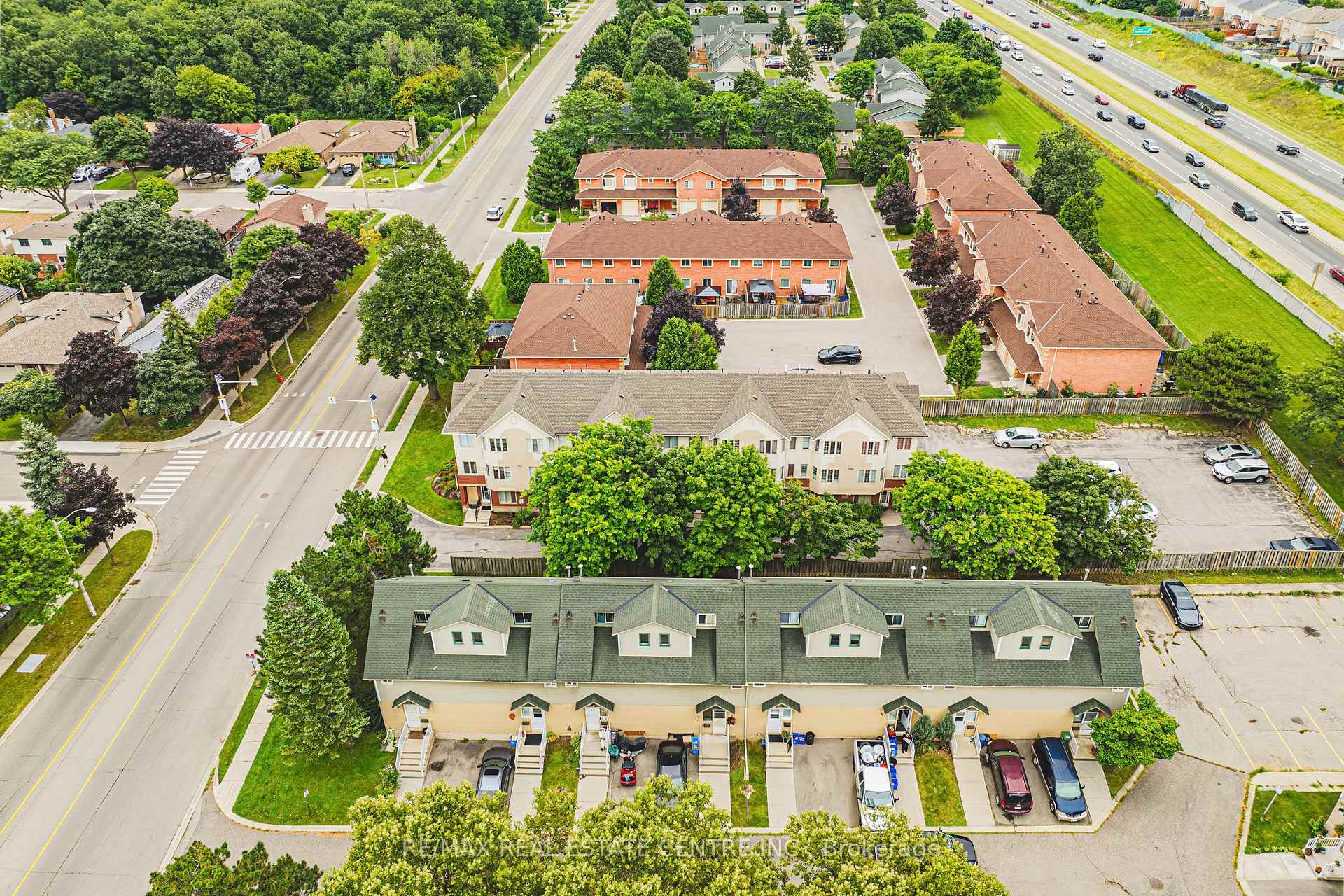 Photo 26 of Unit 3, 266 Limeridge Road E, Hamilton, Bruleville — HOMEH