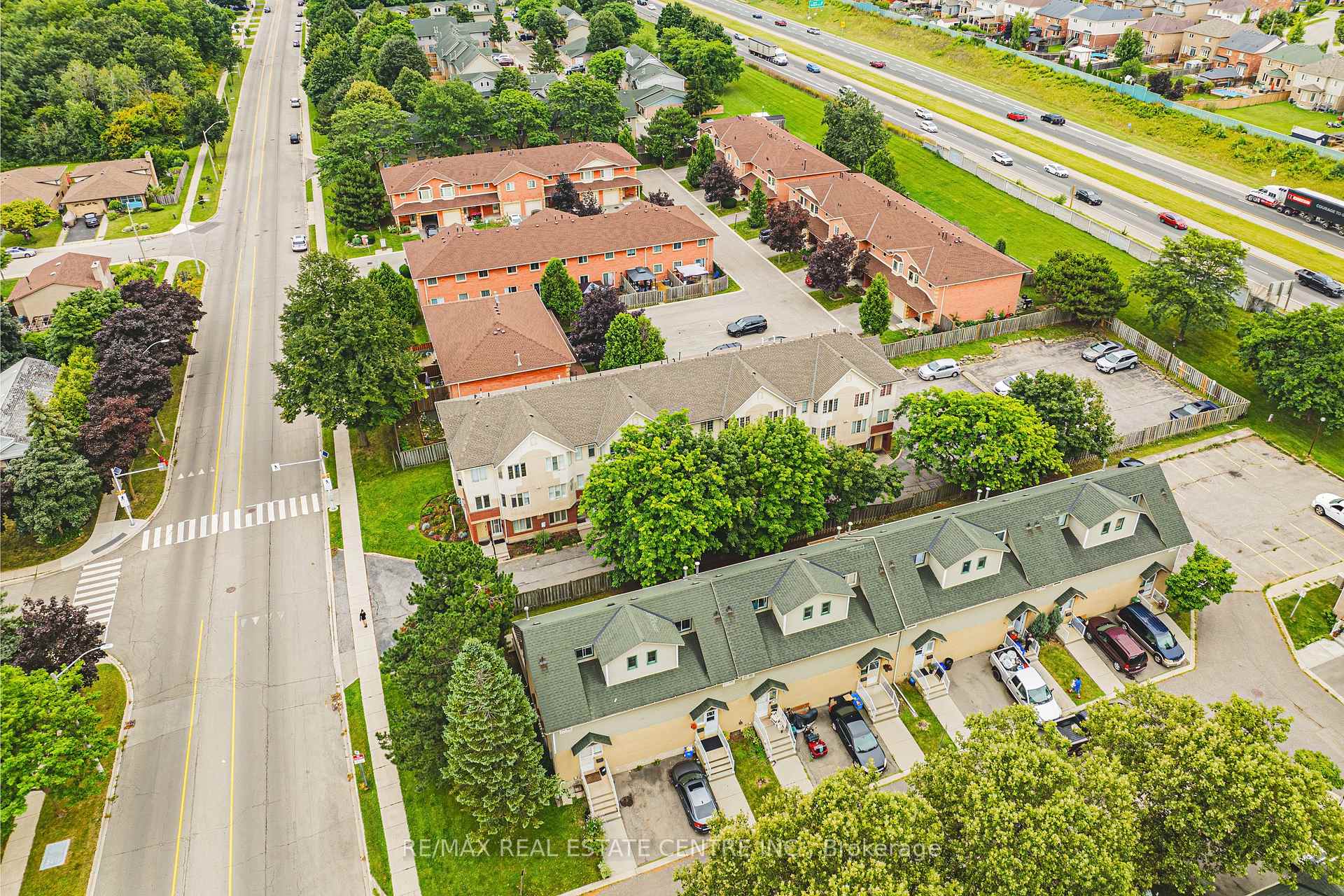 Photo 27 of Unit 3, 266 Limeridge Road E, Hamilton, Bruleville — HOMEH