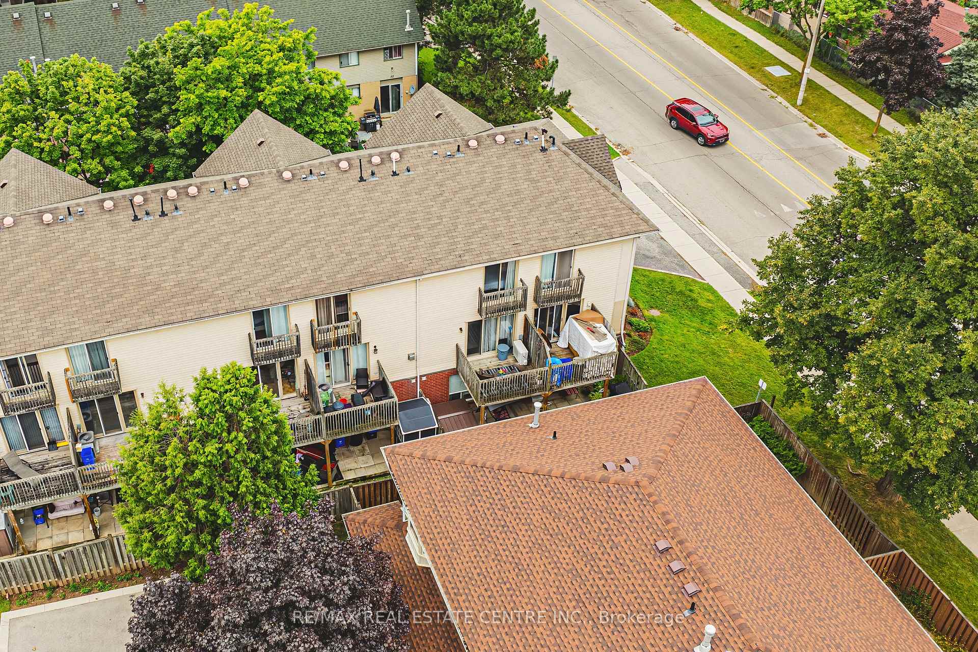 Photo 30 of Unit 3, 266 Limeridge Road E, Hamilton, Bruleville — HOMEH