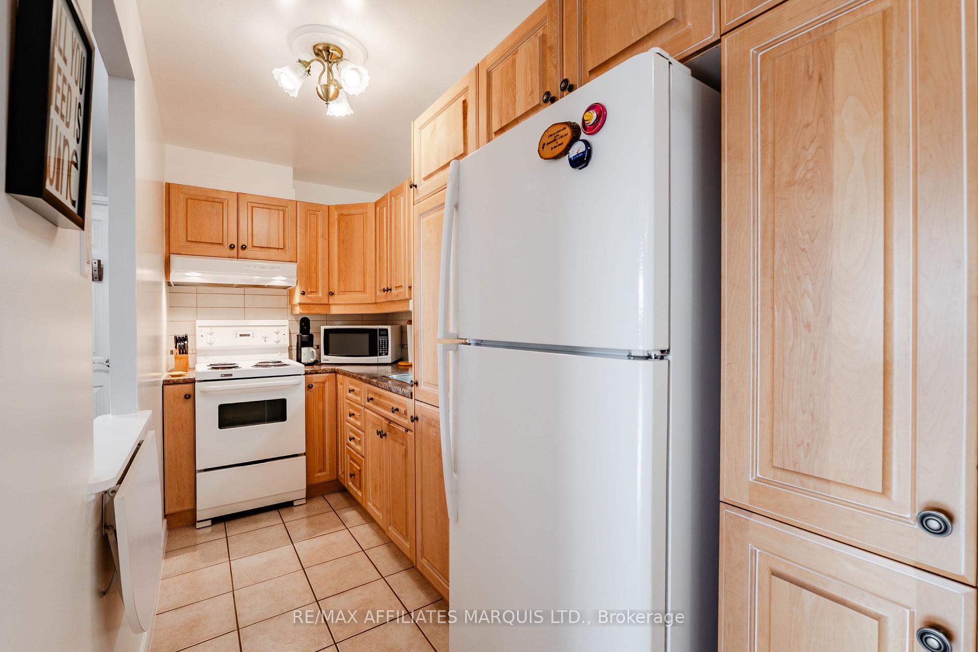 Photo 12 of Unit 806, 308 Second Street E, Cornwall, Cornwall — HOMEH