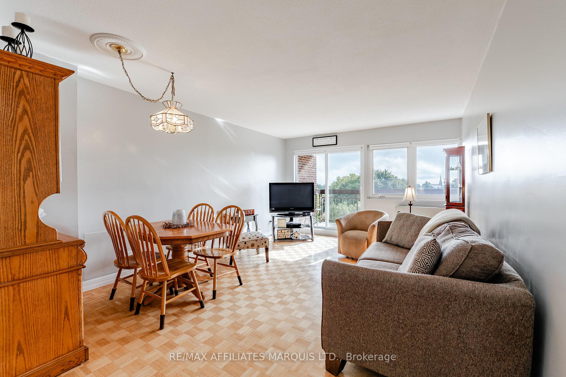 Photo 16 of Unit 806, 308 Second Street E, Cornwall, Cornwall — HOMEH