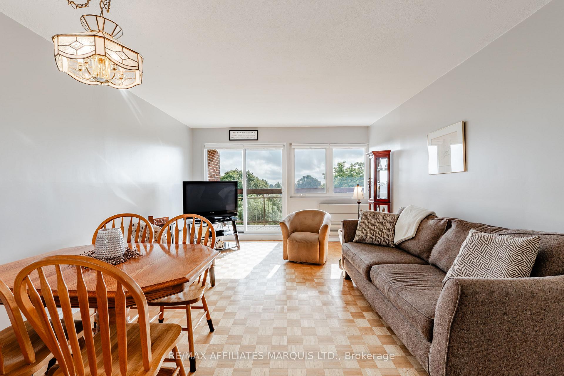 Photo 17 of Unit 806, 308 Second Street E, Cornwall, Cornwall — HOMEH