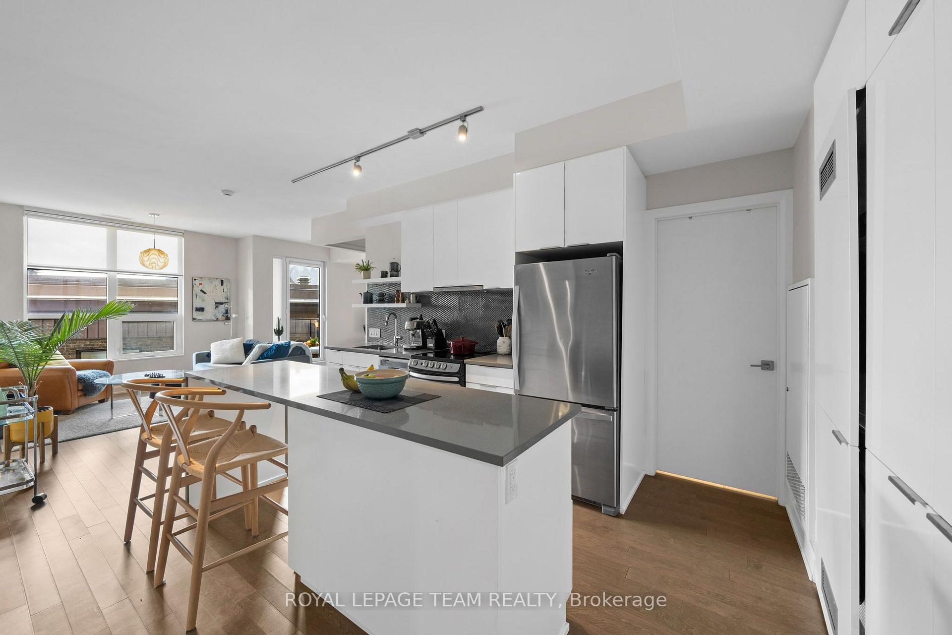 Photo 8 of Unit 304, 10 Rosemount Avenue, Ottawa, Hintonburg — HOMEH