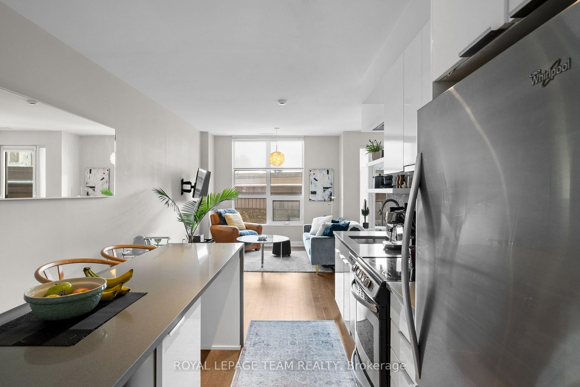 Photo 9 of Unit 304, 10 Rosemount Avenue, Ottawa, Hintonburg — HOMEH