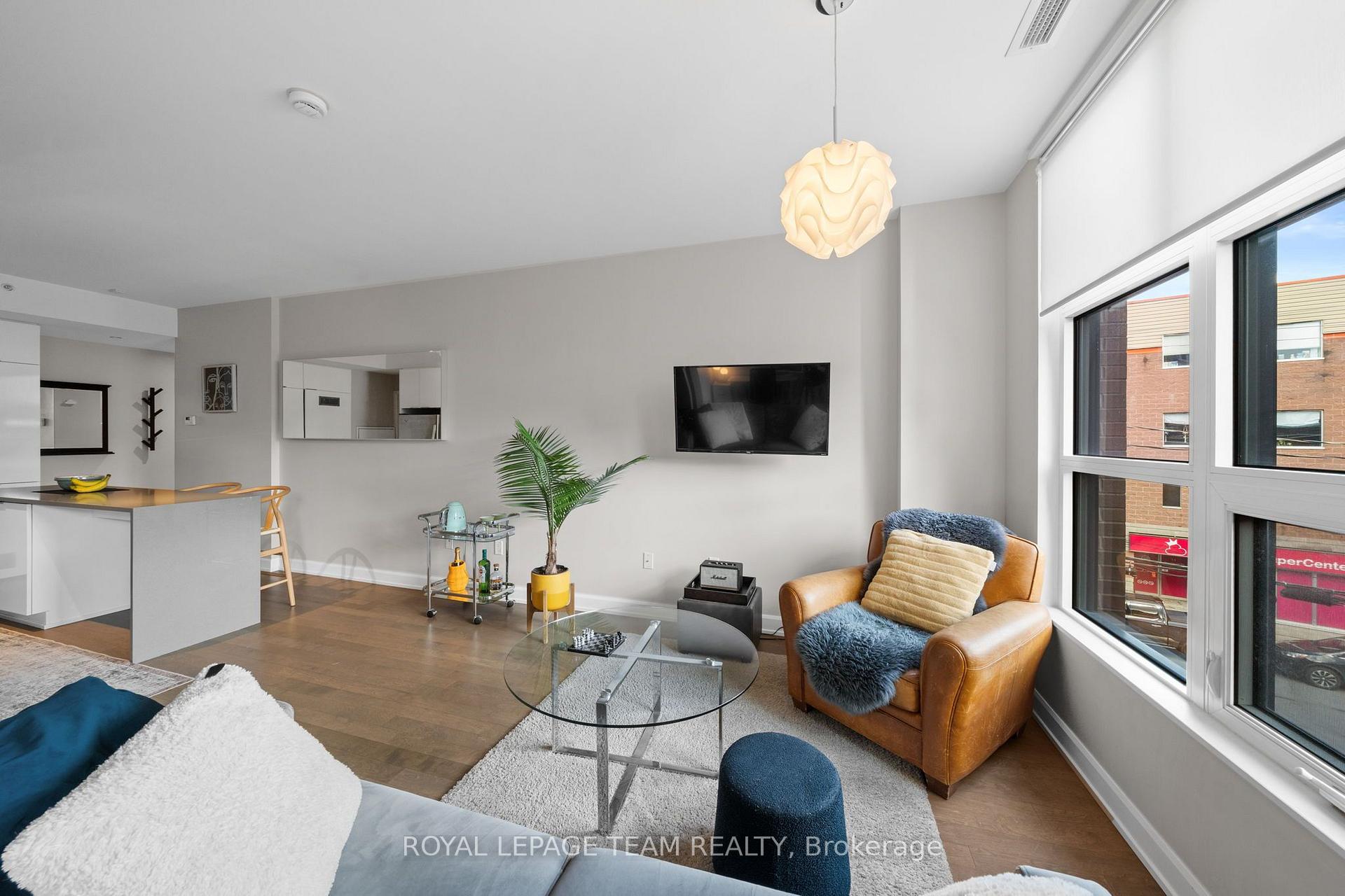 Photo 12 of Unit 304, 10 Rosemount Avenue, Ottawa, Hintonburg — HOMEH