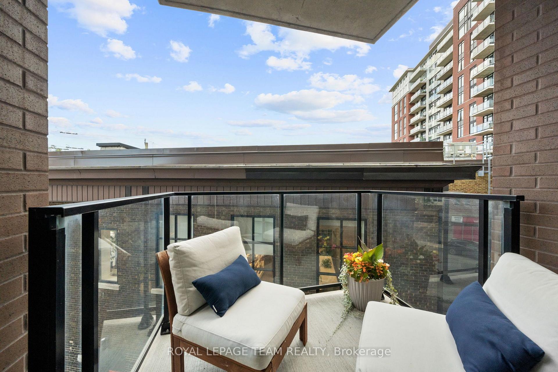 Photo 19 of Unit 304, 10 Rosemount Avenue, Ottawa, Hintonburg — HOMEH