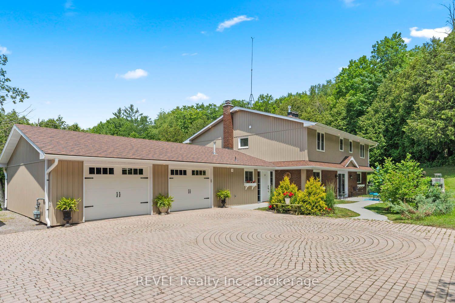 Photo of 208 Ski Hill Road