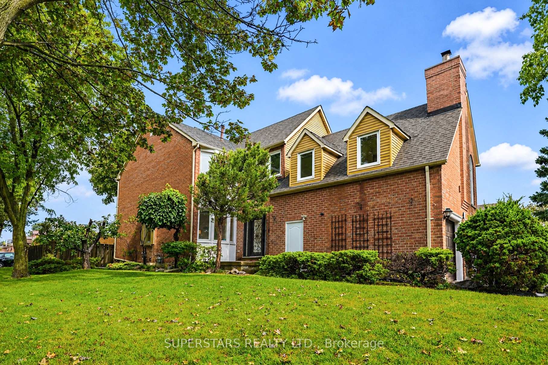Photo 2 of 48 Coverdale Crescent, Scarborough, Steeles — HOMEH