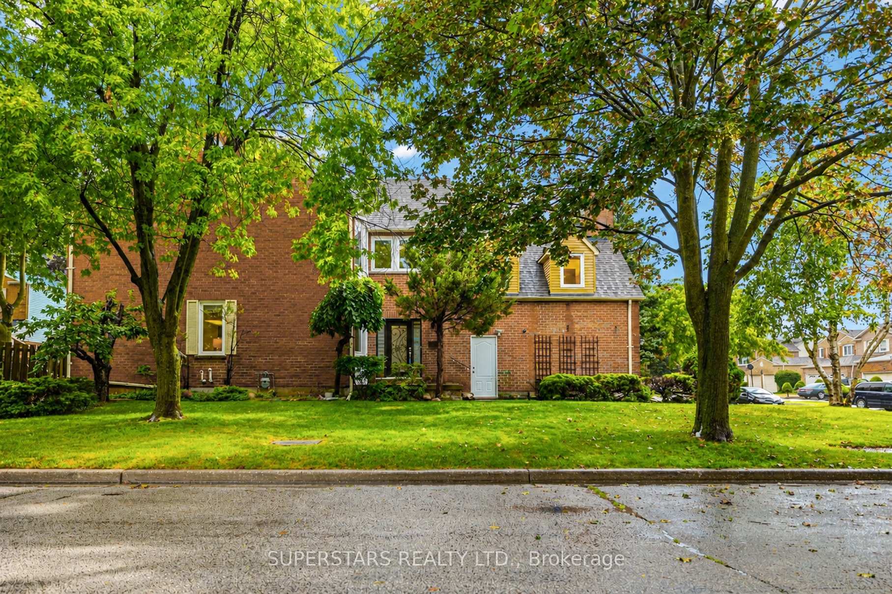 Photo 5 of 48 Coverdale Crescent, Scarborough, Steeles — HOMEH
