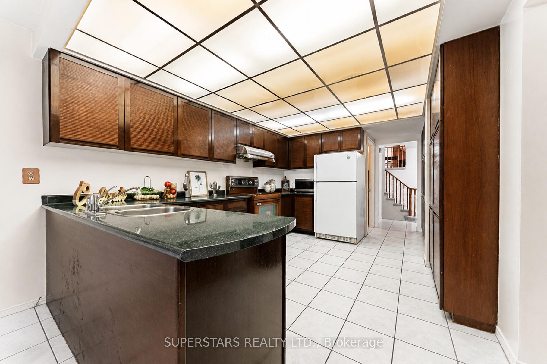 Photo 13 of 48 Coverdale Crescent, Scarborough, Steeles — HOMEH