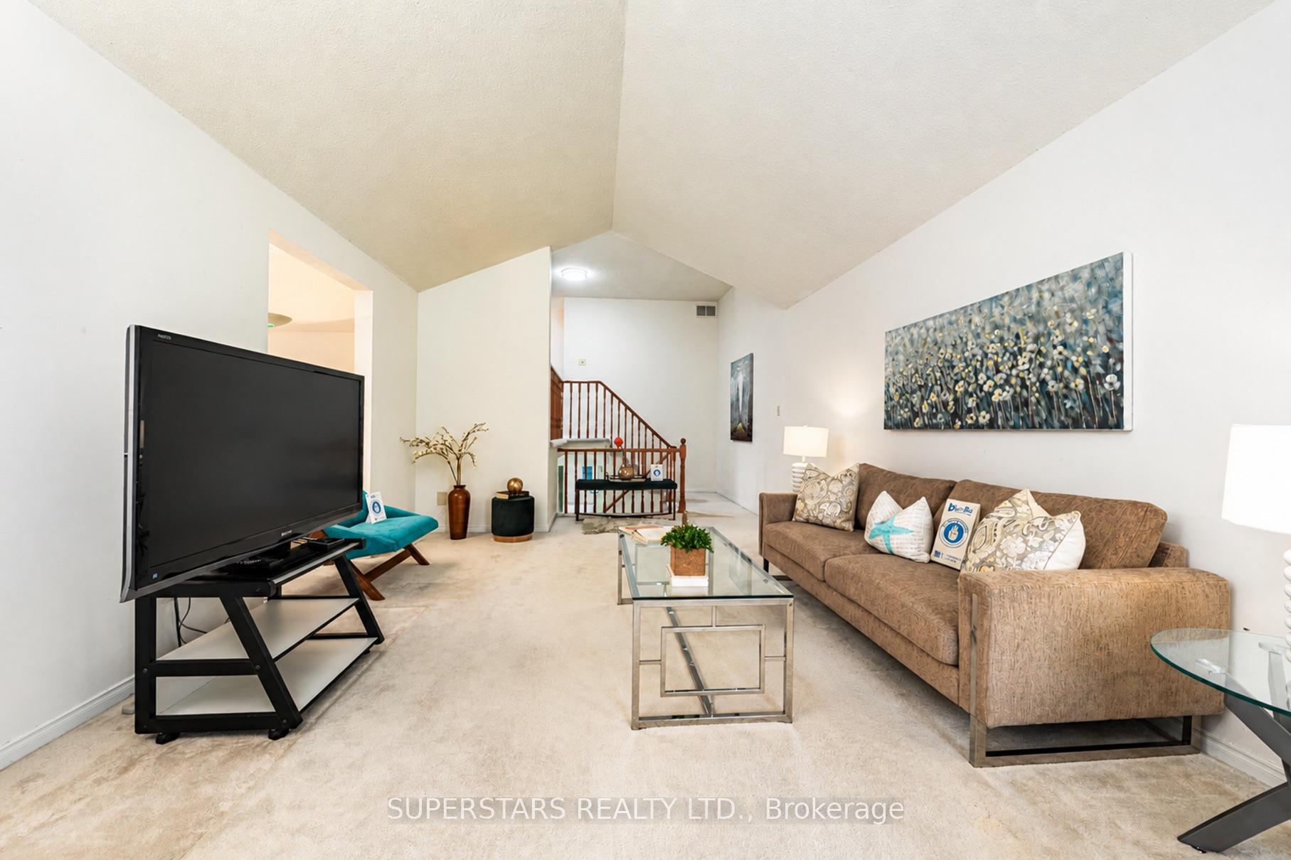 Photo 19 of 48 Coverdale Crescent, Scarborough, Steeles — HOMEH