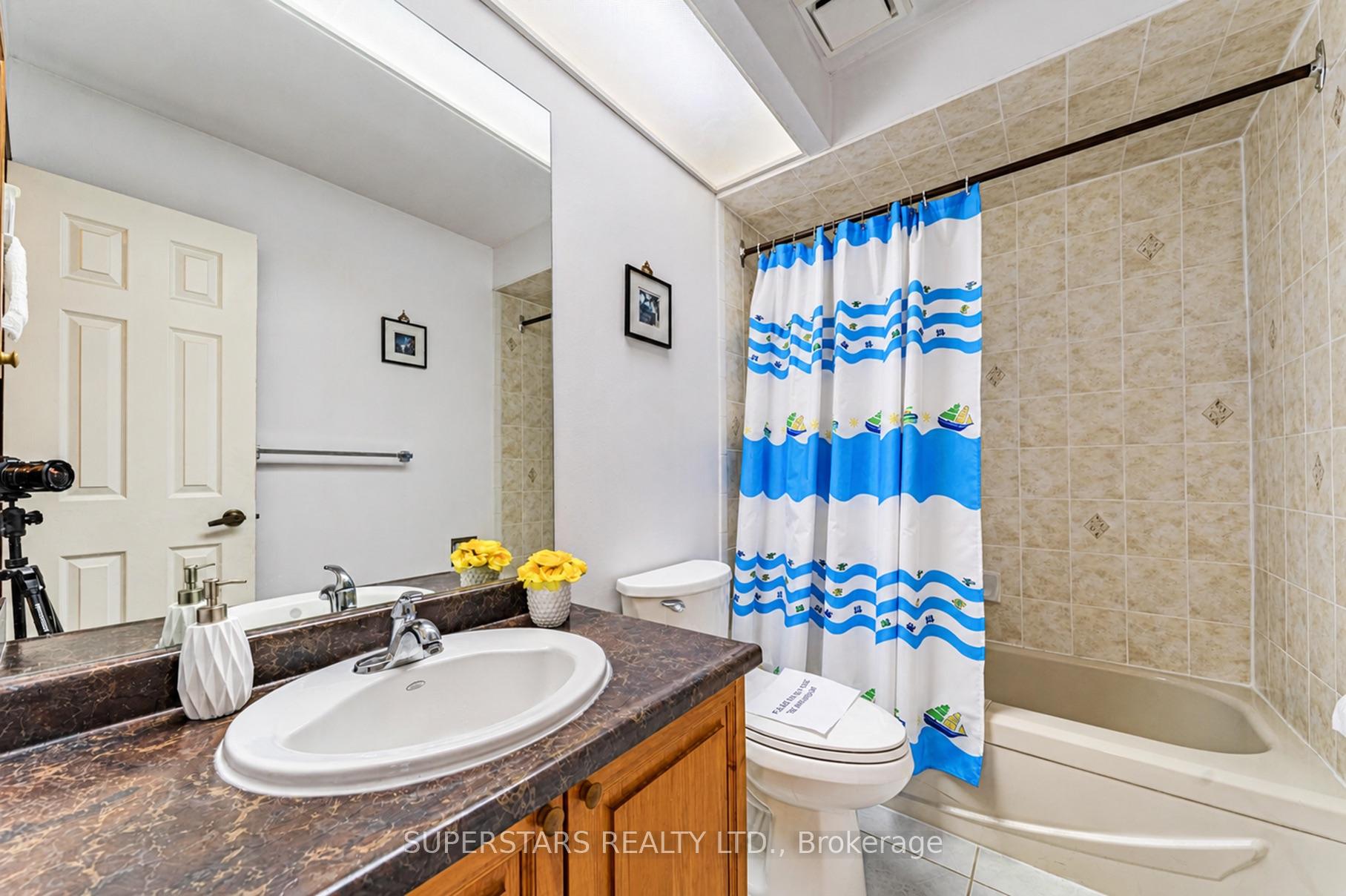 Photo 31 of 48 Coverdale Crescent, Scarborough, Steeles — HOMEH