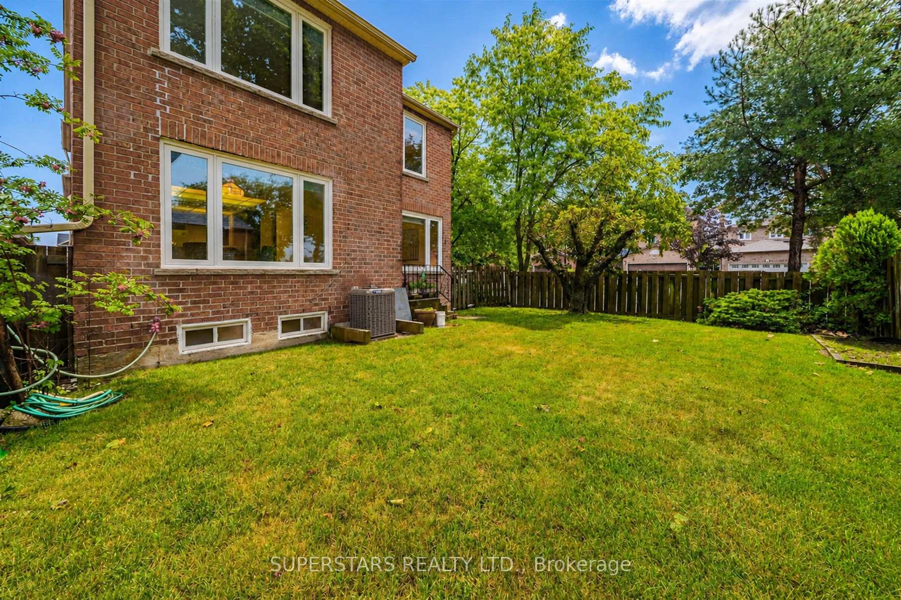Photo 35 of 48 Coverdale Crescent, Scarborough, Steeles — HOMEH