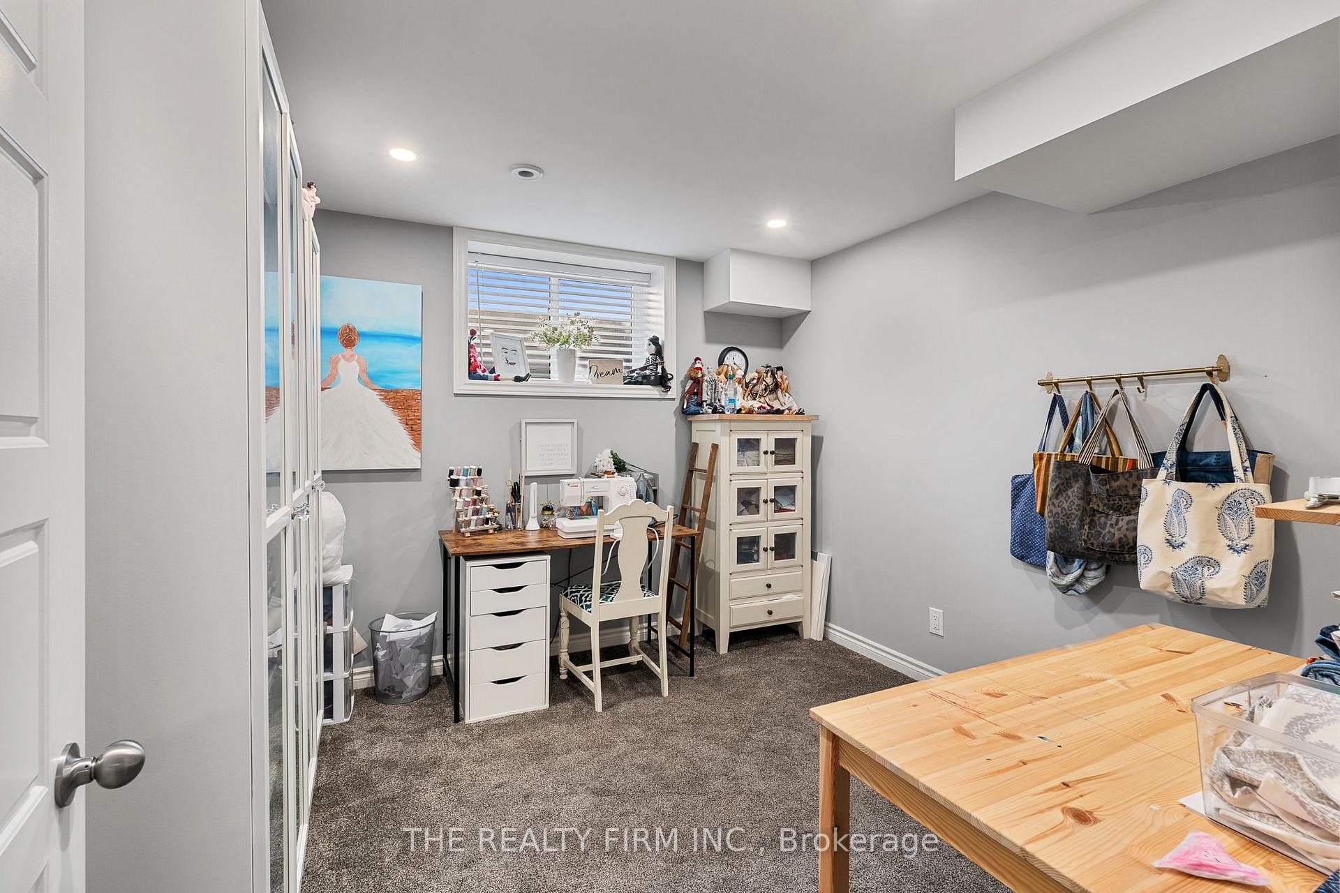 Photo 30 of 34 Ashberry Place, St. Thomas — HOMEH