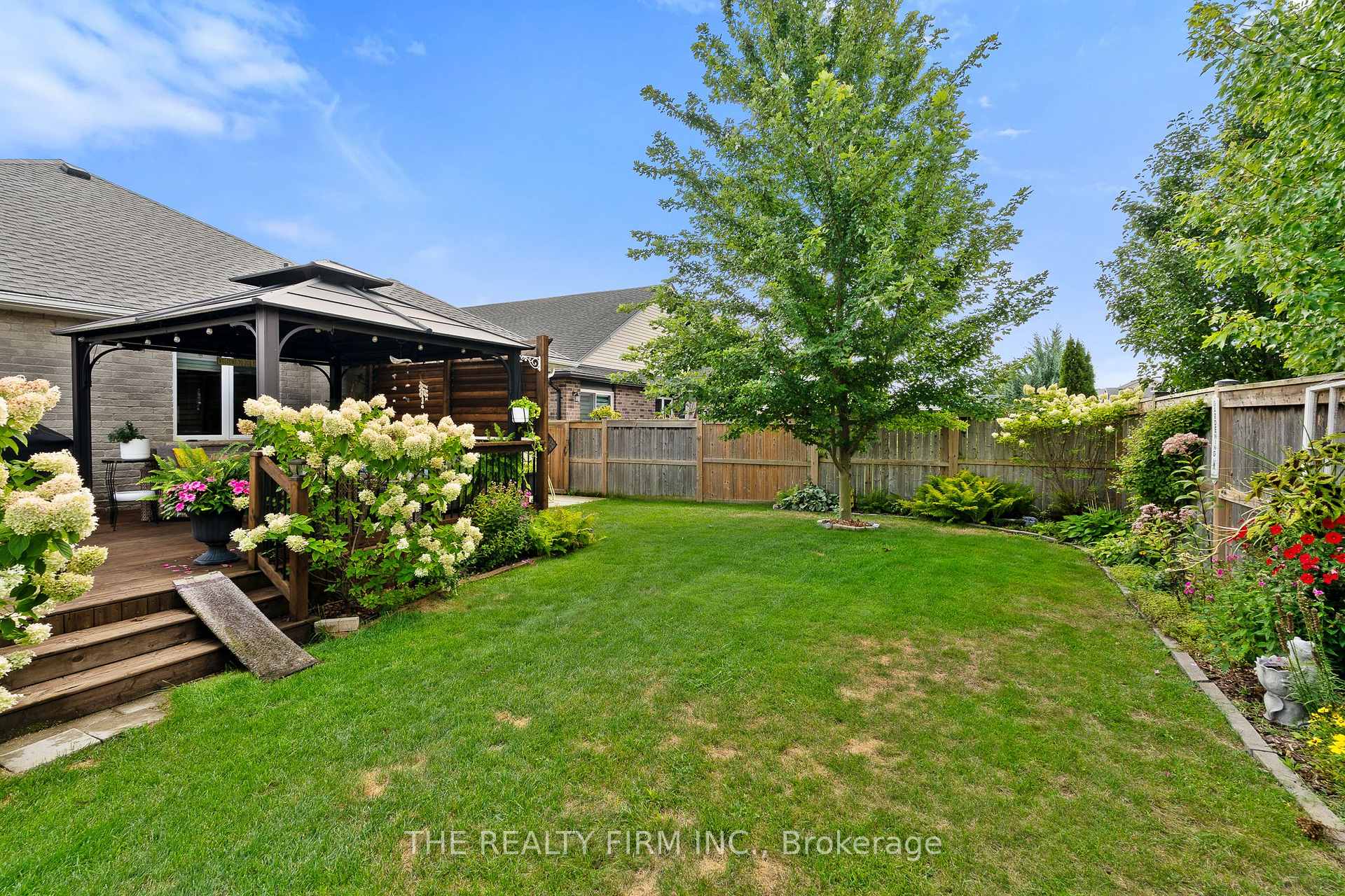 Photo 35 of 34 Ashberry Place, St. Thomas — HOMEH