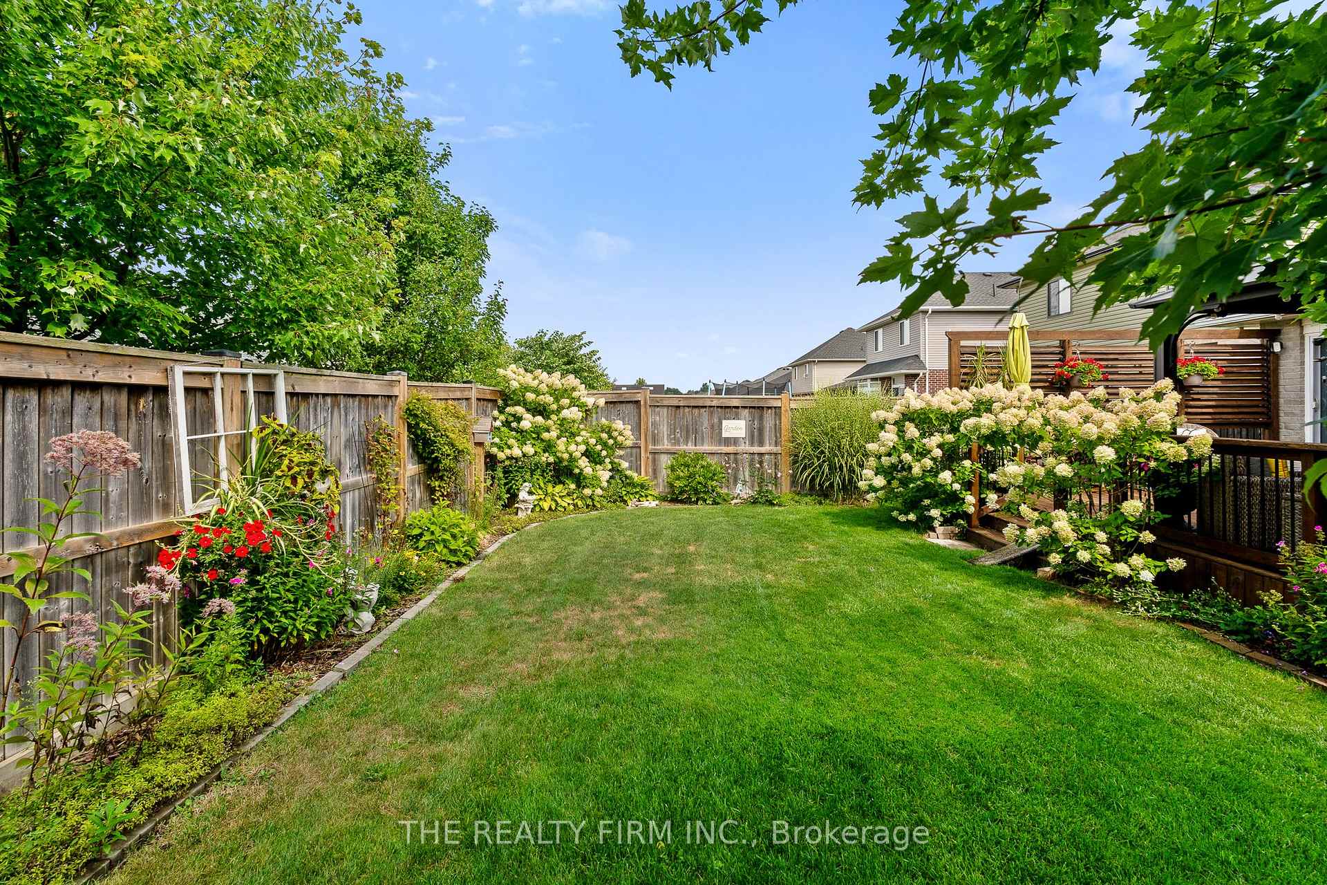 Photo 36 of 34 Ashberry Place, St. Thomas — HOMEH